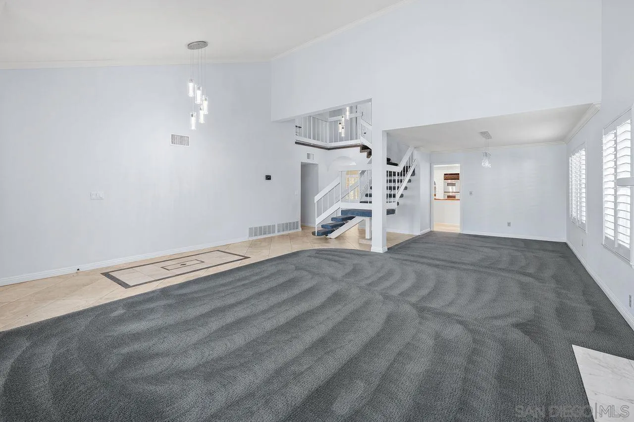 https://cdn.realtyfeed.com/cdn/127/250034164/37d9149694e4437b6c608271b9ce4f9f.webp