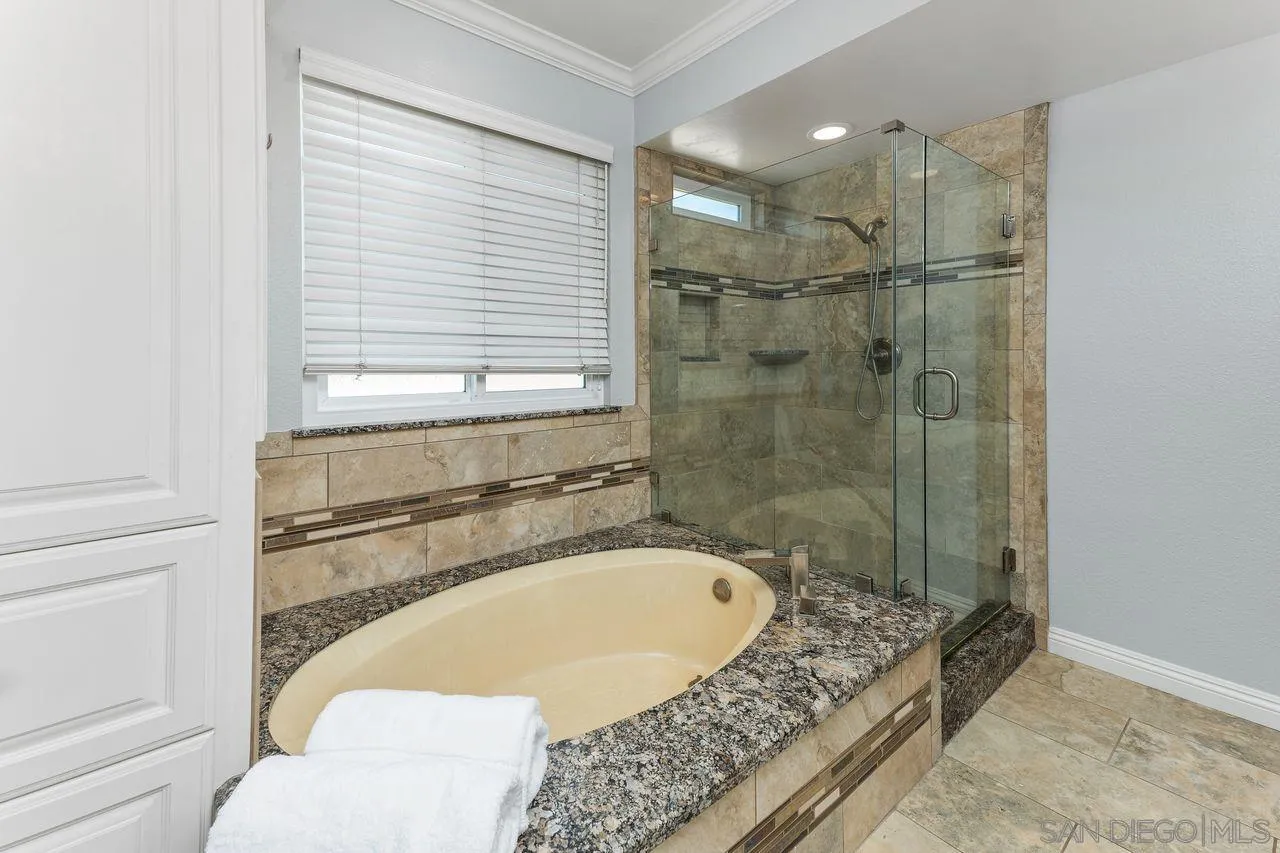 https://cdn.realtyfeed.com/cdn/127/250034164/69a54bae91fc3cdba6ef7adbc7f567a1.webp