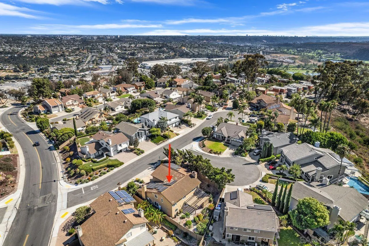 https://cdn.realtyfeed.com/cdn/127/250034164/bb8967f6e5e75a8d2f2e47941272a93f.webp