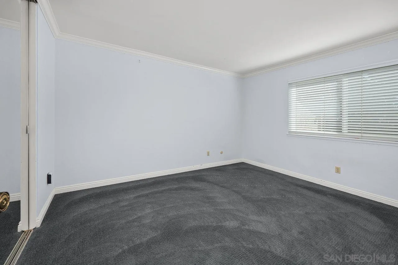 https://cdn.realtyfeed.com/cdn/127/250034164/ca54f8fdd594f31f72603682737baa6c.webp