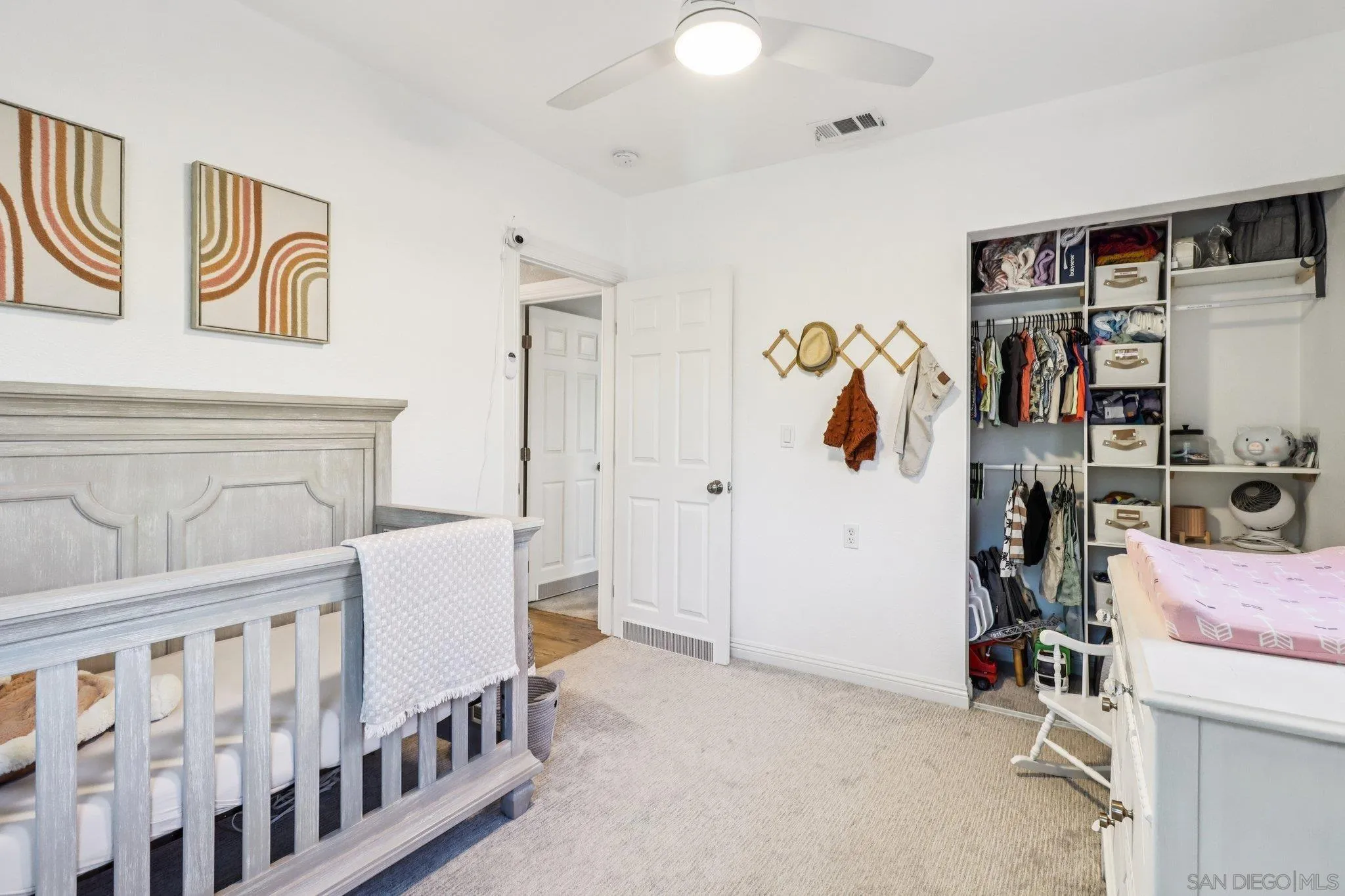 https://cdn.realtyfeed.com/cdn/127/250034165/6306d22f04cc3eb601bdeb27f24398a1.webp