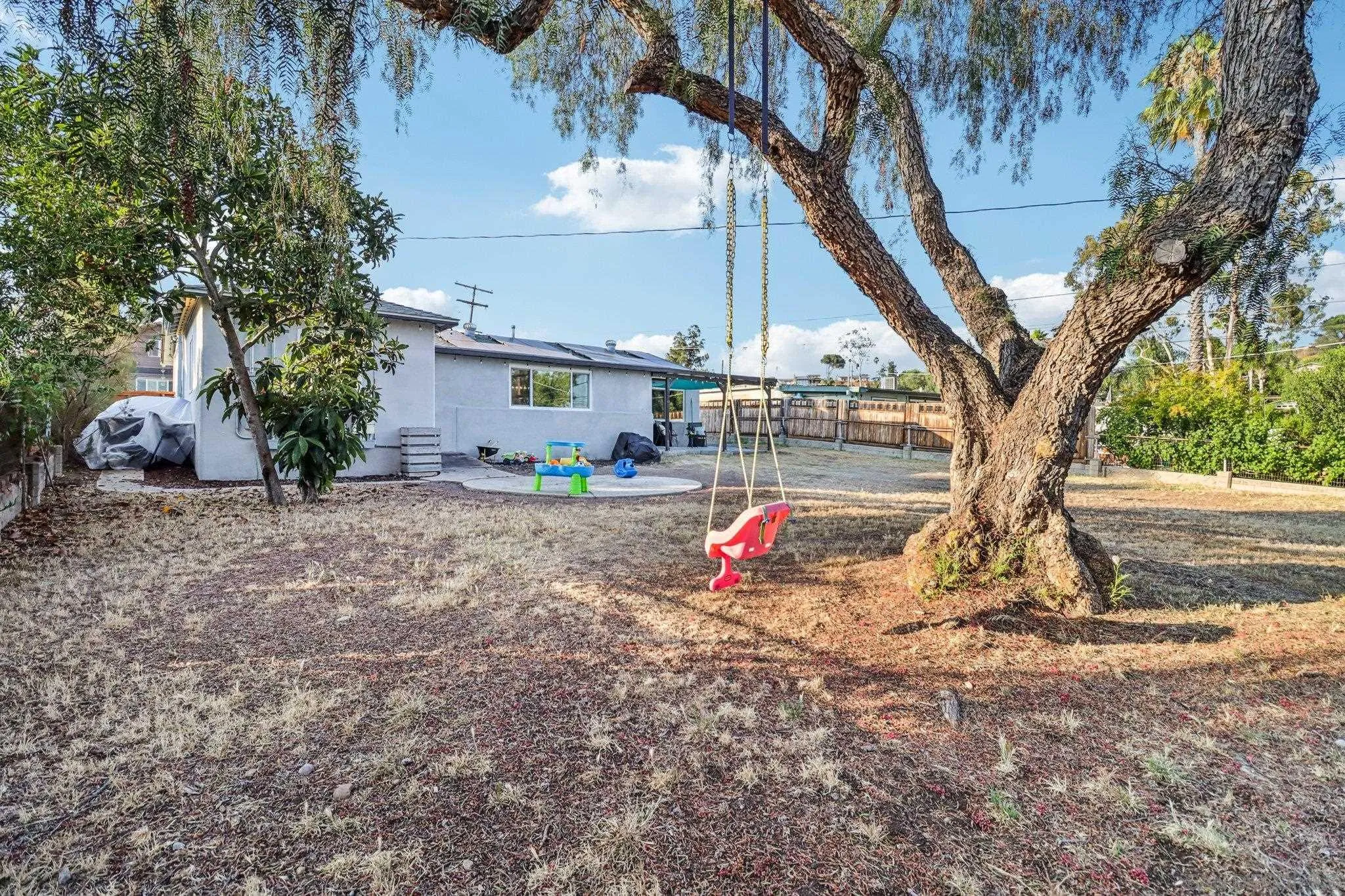 https://cdn.realtyfeed.com/cdn/127/250034165/84794f14fa823191b3bf5c79d959dab9.webp