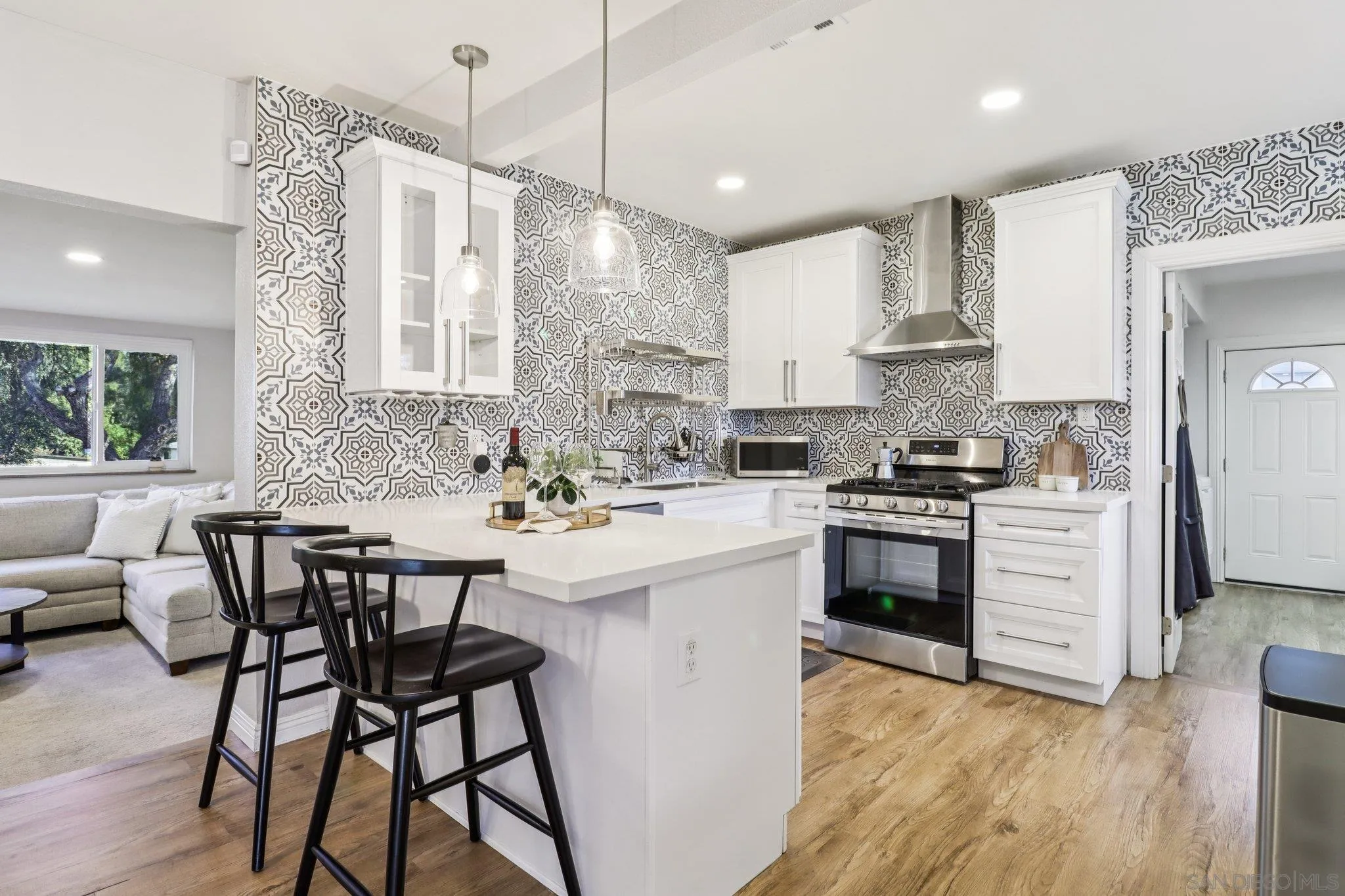 https://cdn.realtyfeed.com/cdn/127/250034165/d89bce164ec2fb3b95260e07b77bace6.webp