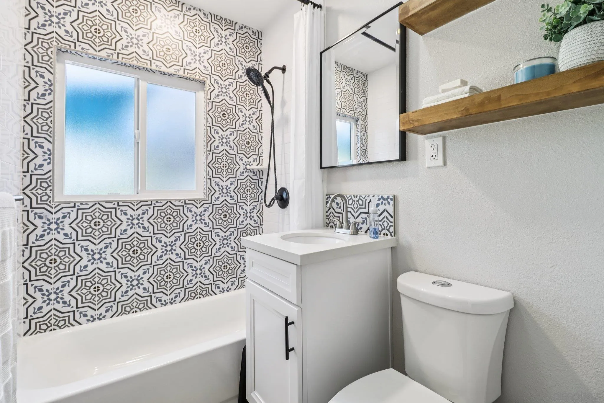https://cdn.realtyfeed.com/cdn/127/250034165/e8482adcd5c103d09ad67d140921daa6.webp