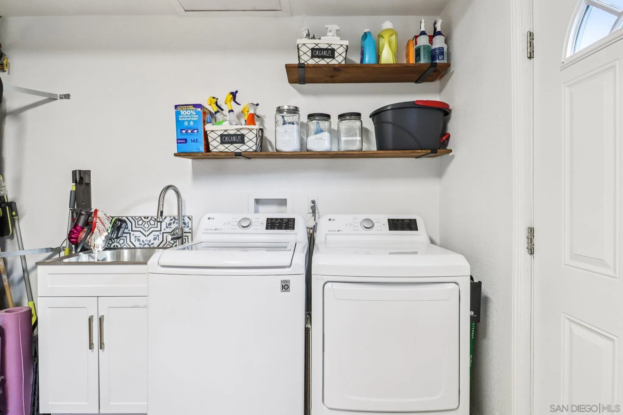 https://cdn.realtyfeed.com/cdn/127/250034165/f9da20b519633ed8251e126eae57b81e.webp
