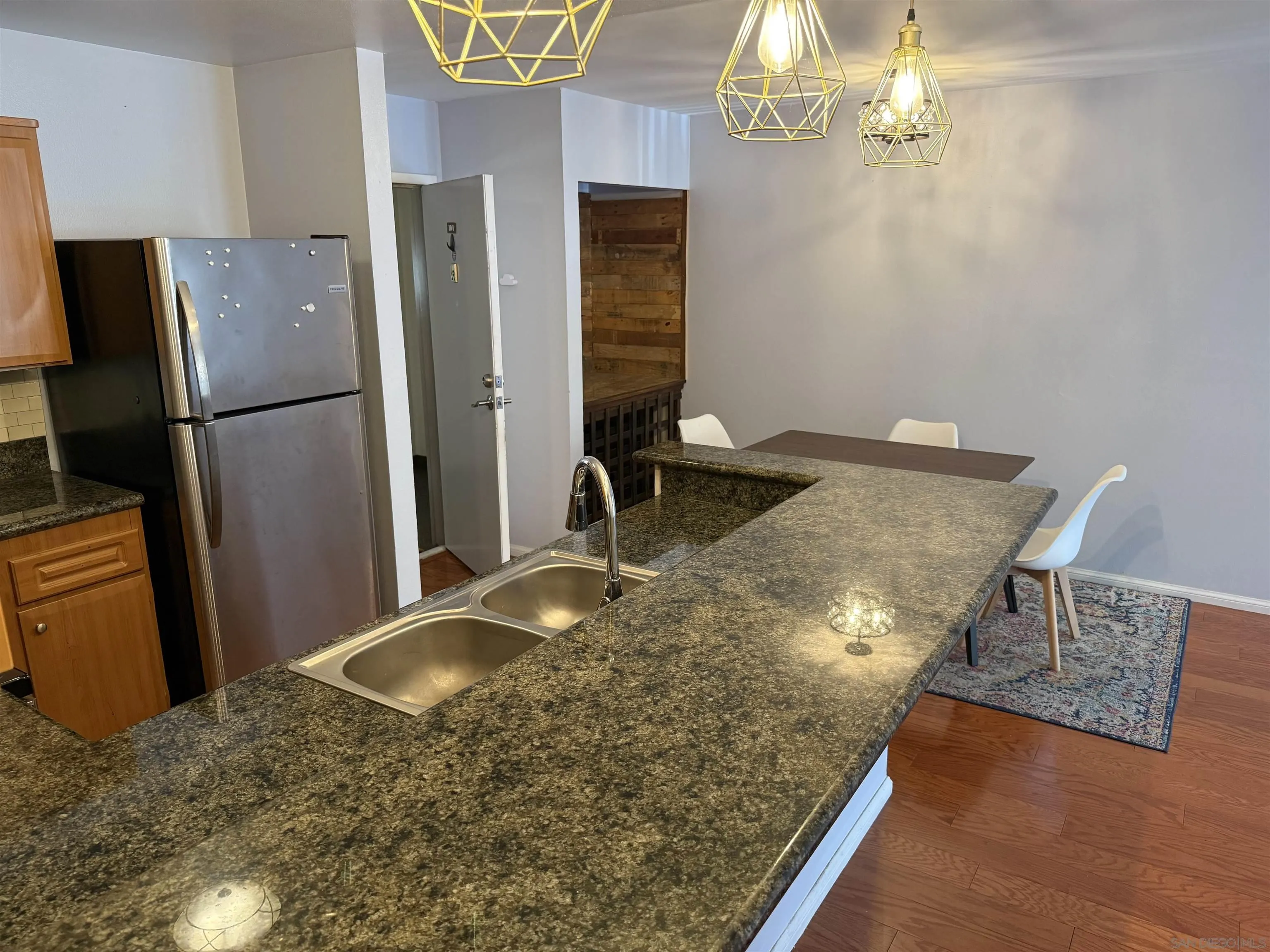 Photo #8: 250034170 Listing: Photo #8