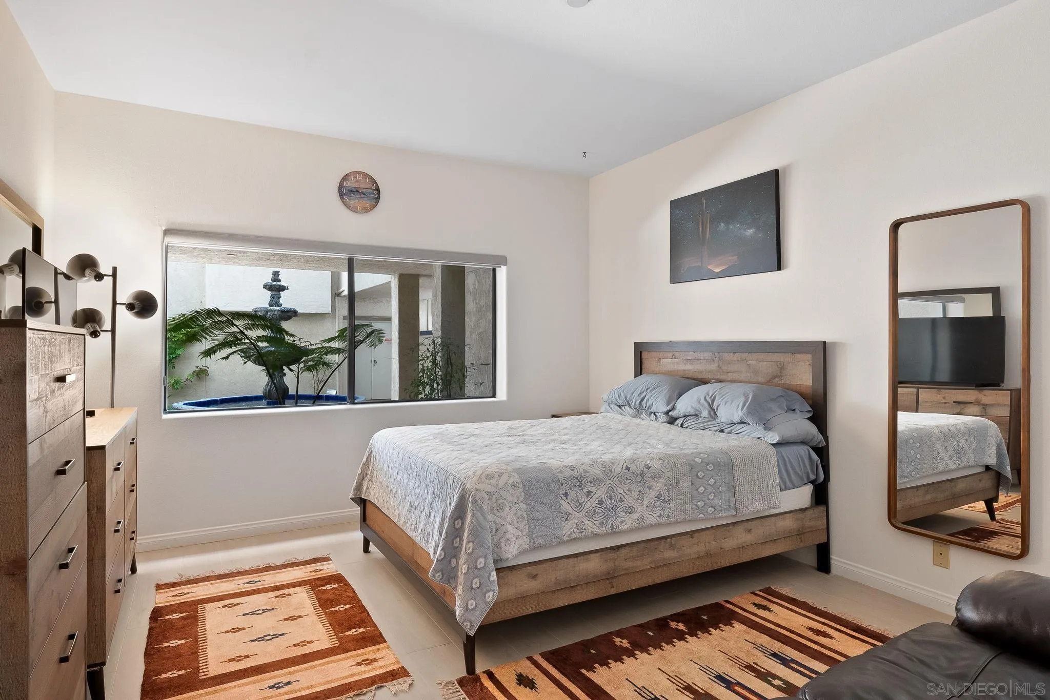 https://cdn.realtyfeed.com/cdn/127/250034176/fc1a6603ef2c49197e3b71ee7c92f751.webp
