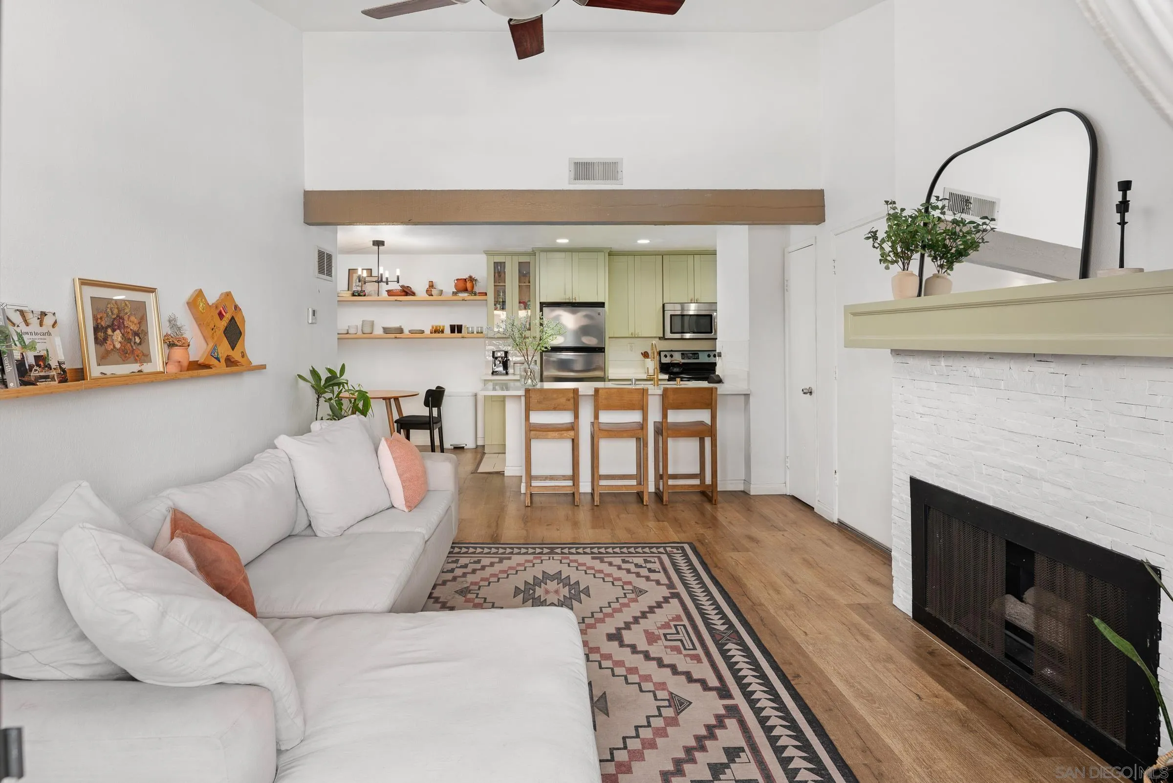 Photo #6: 250034179 Listing 