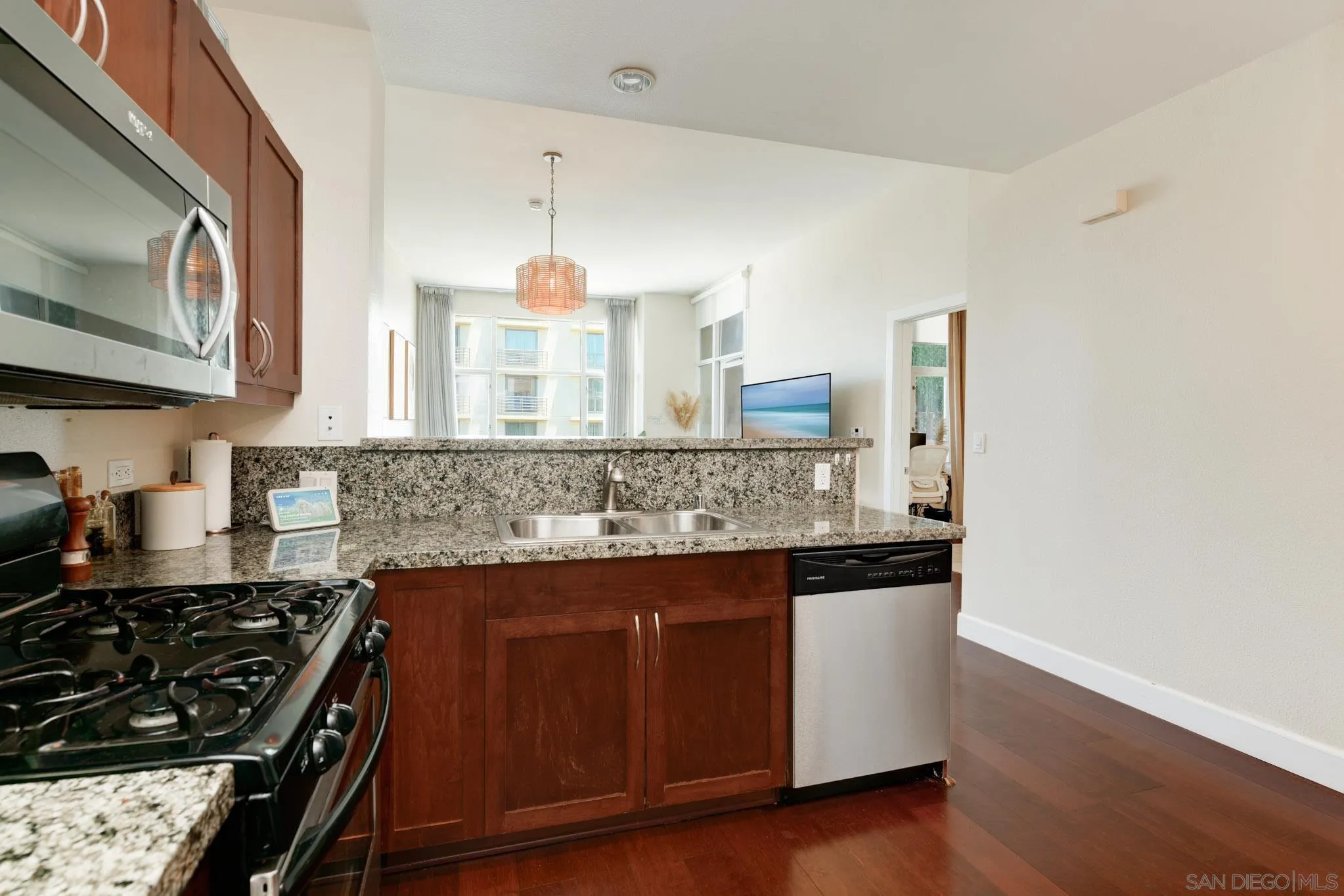 Photo #9: 250034182 Listing: Photo #9
