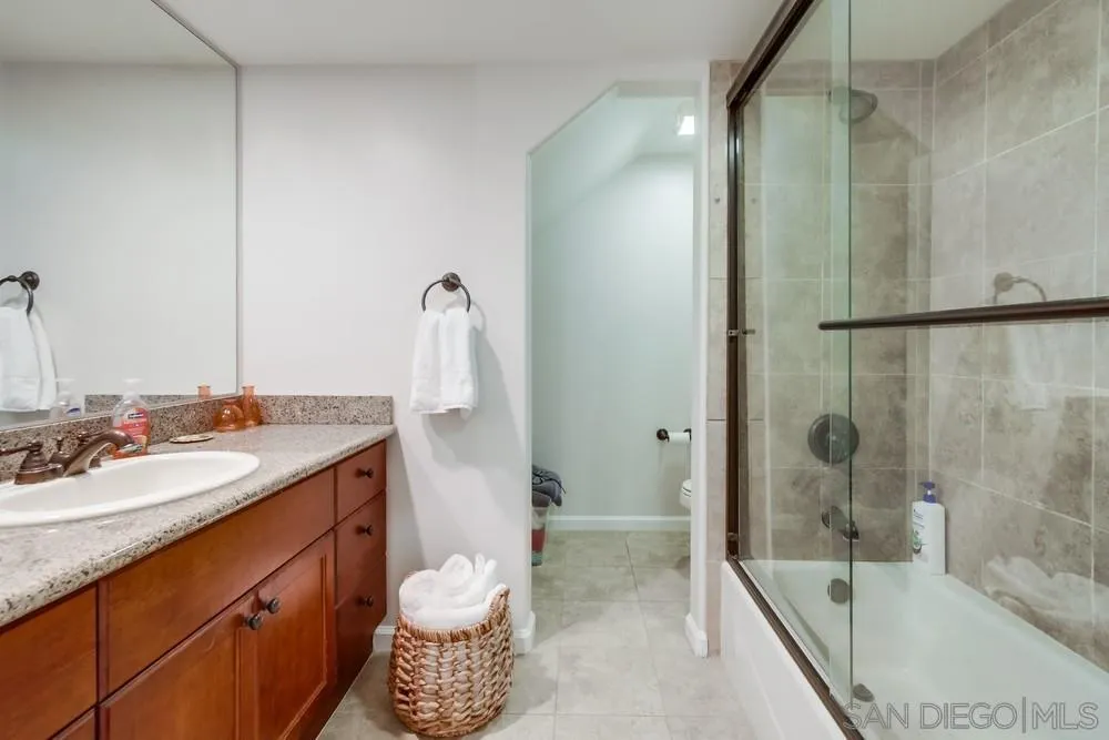 Photo #10: 250034193 Listing: Photo #10