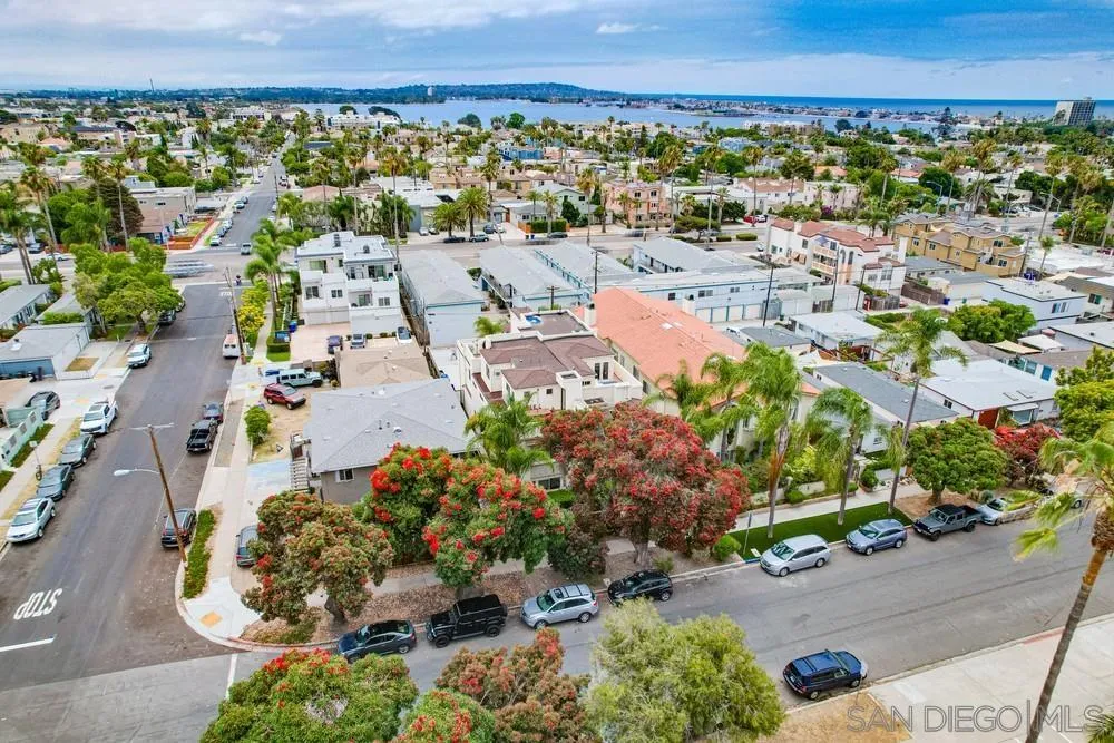 https://cdn.realtyfeed.com/cdn/127/250034193/ffeb55d069f037626c983b945c98a03f.webp