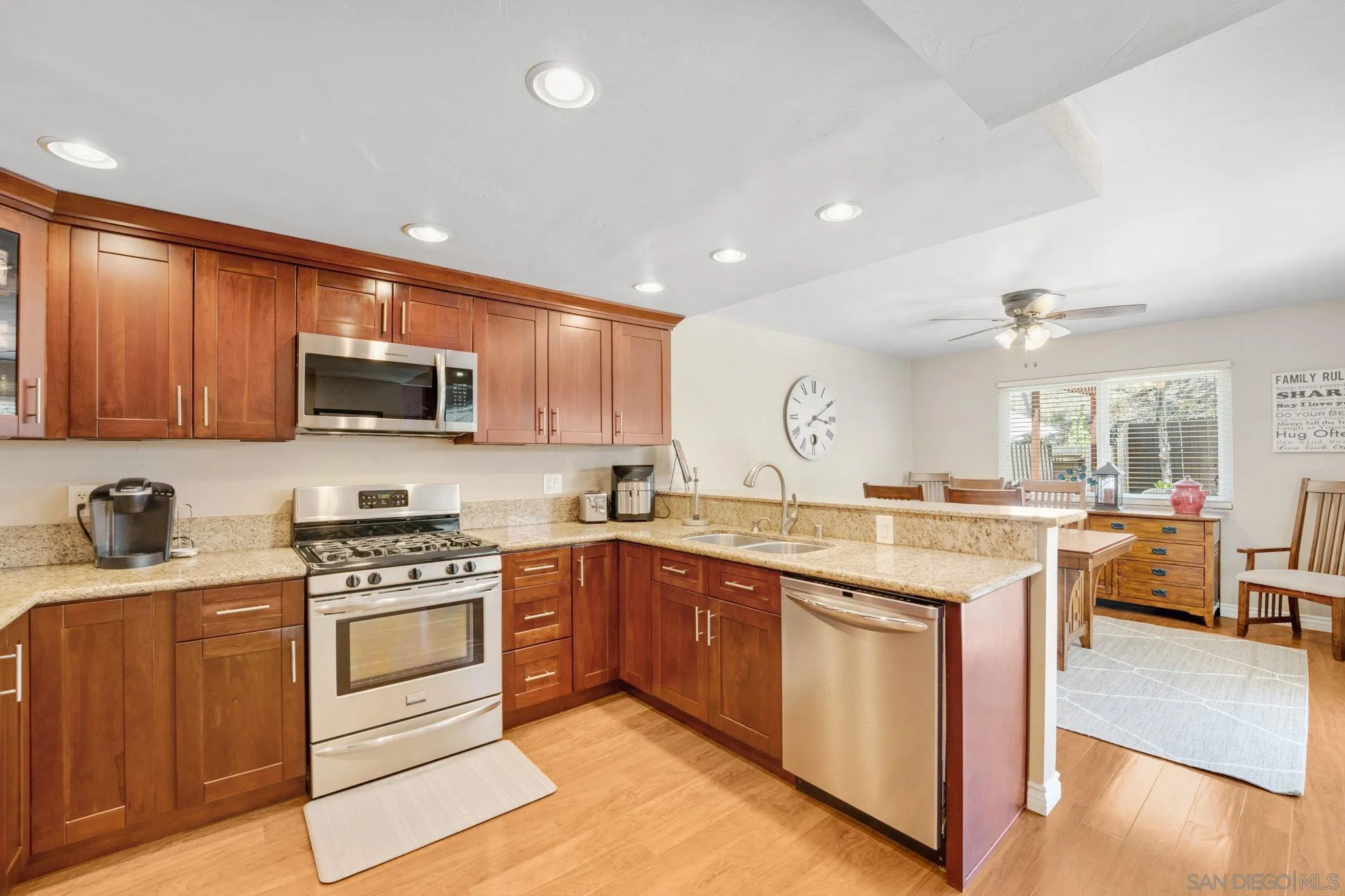 Photo #9: 250034207 Listing: Photo #9