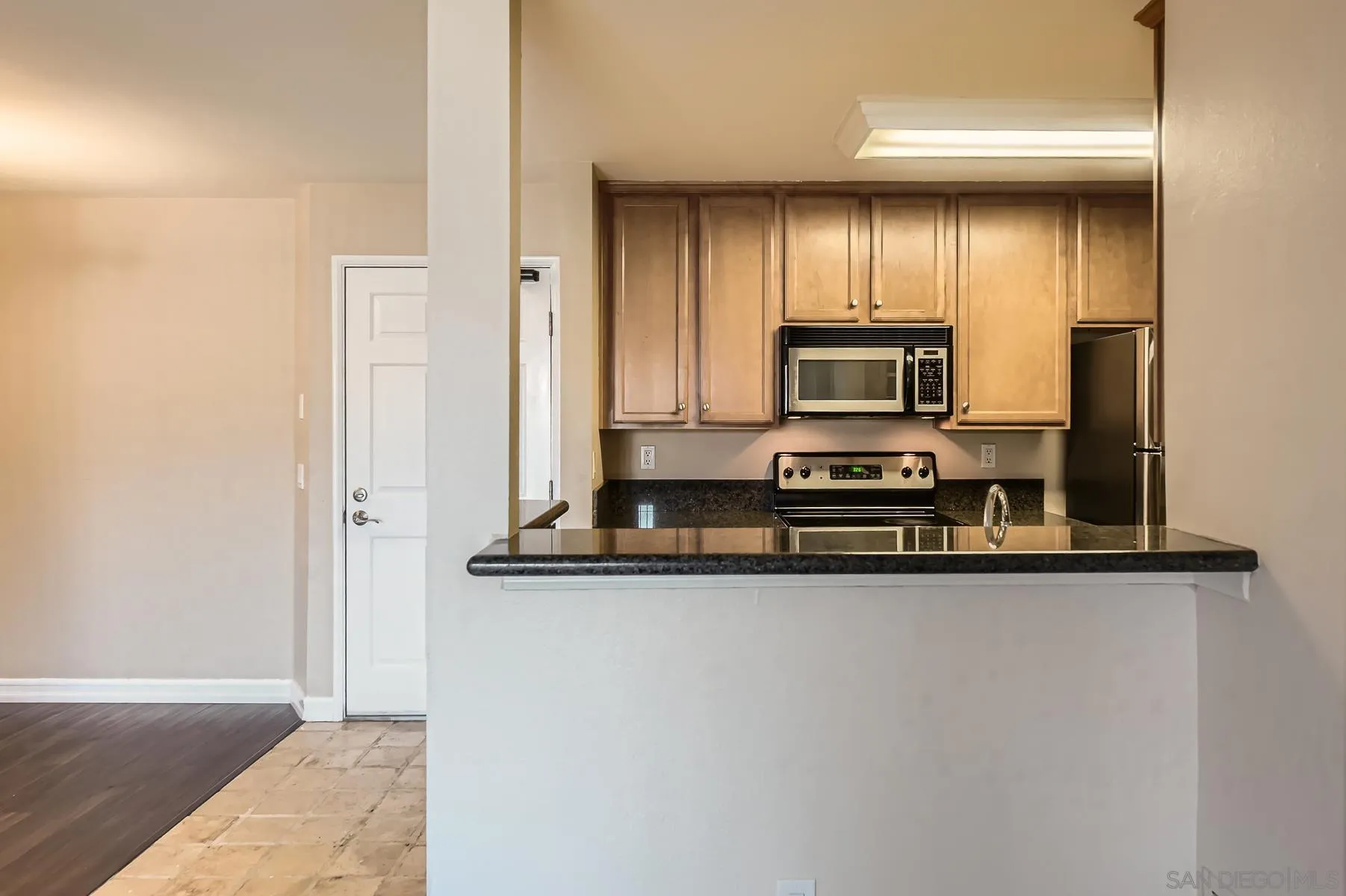Photo #9: 250034218 Listing: Photo #9