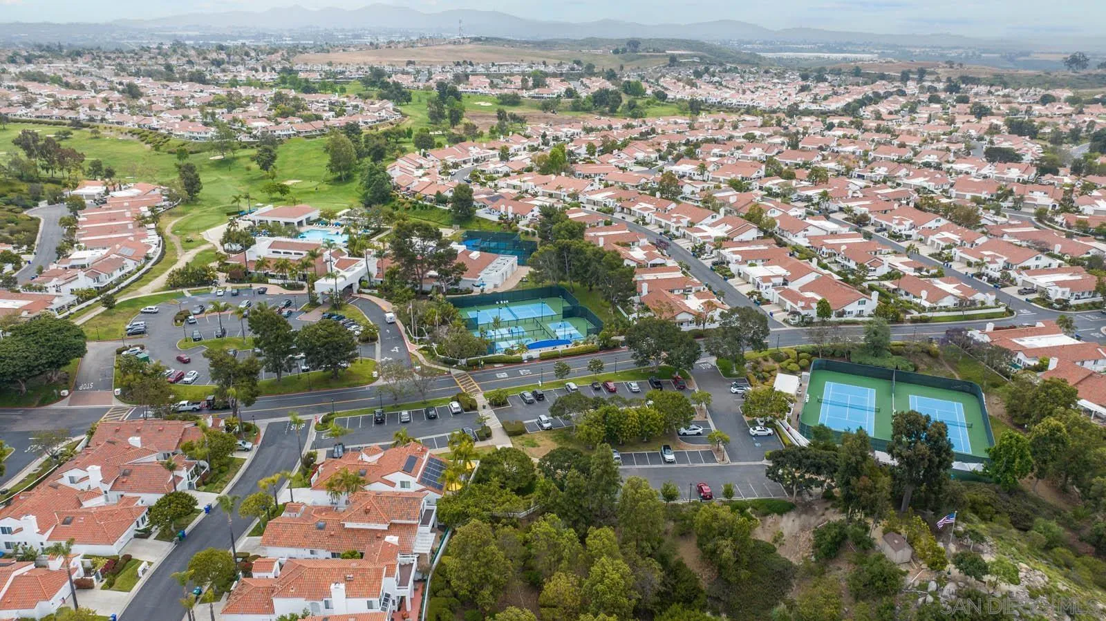 https://cdn.realtyfeed.com/cdn/127/250034232/38c0bcfaeecd5feb25f0d0f9aa0a4d1f.webp