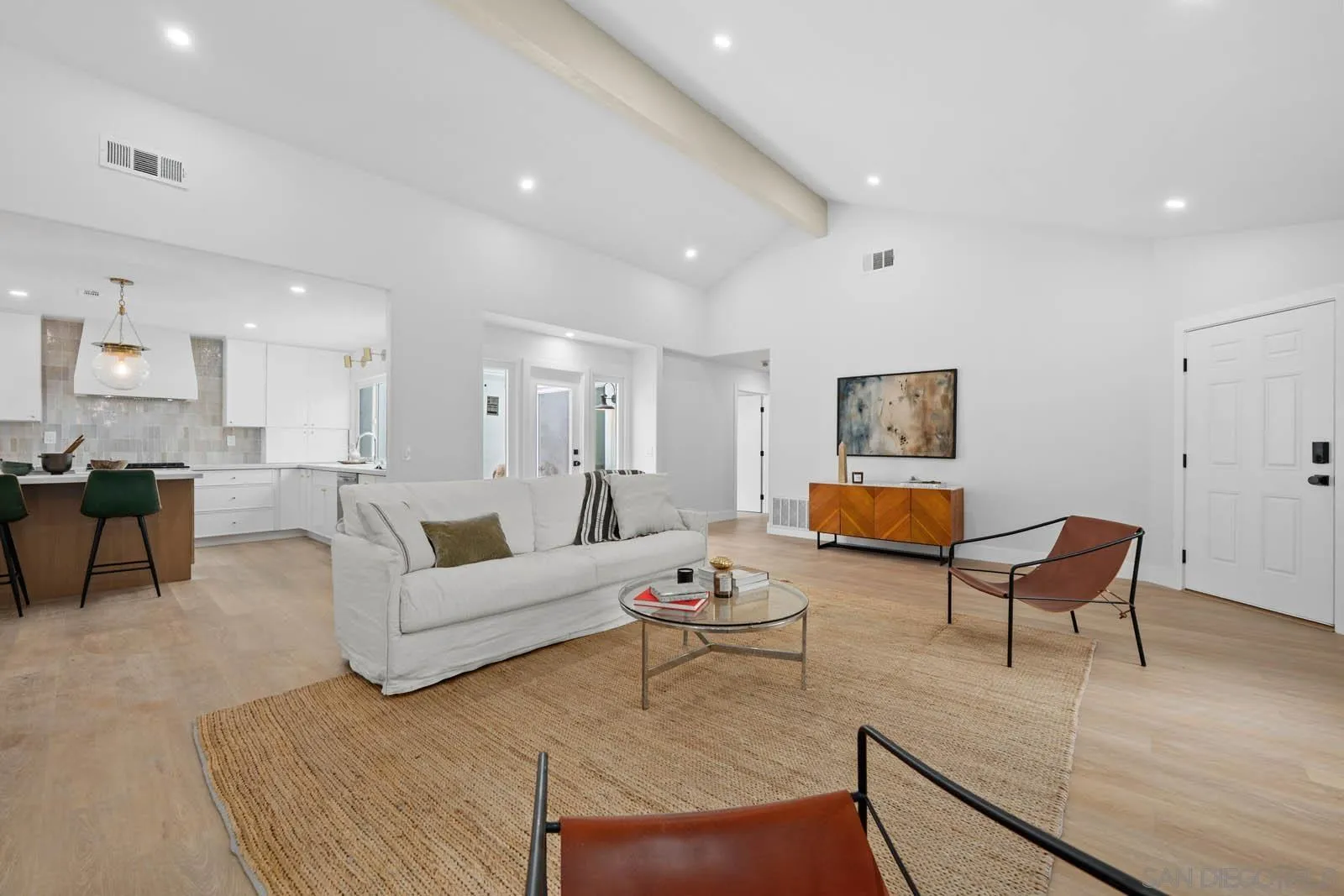 https://cdn.realtyfeed.com/cdn/127/250034232/689a3be4a139b9ebf324ef664bf45962.webp