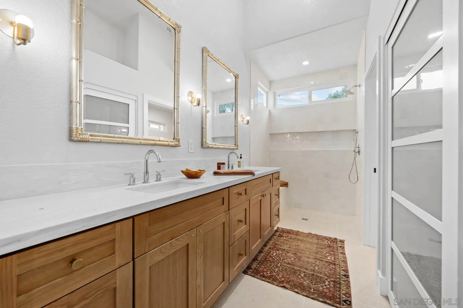Photo #8: 250034232 Listing: Photo #8