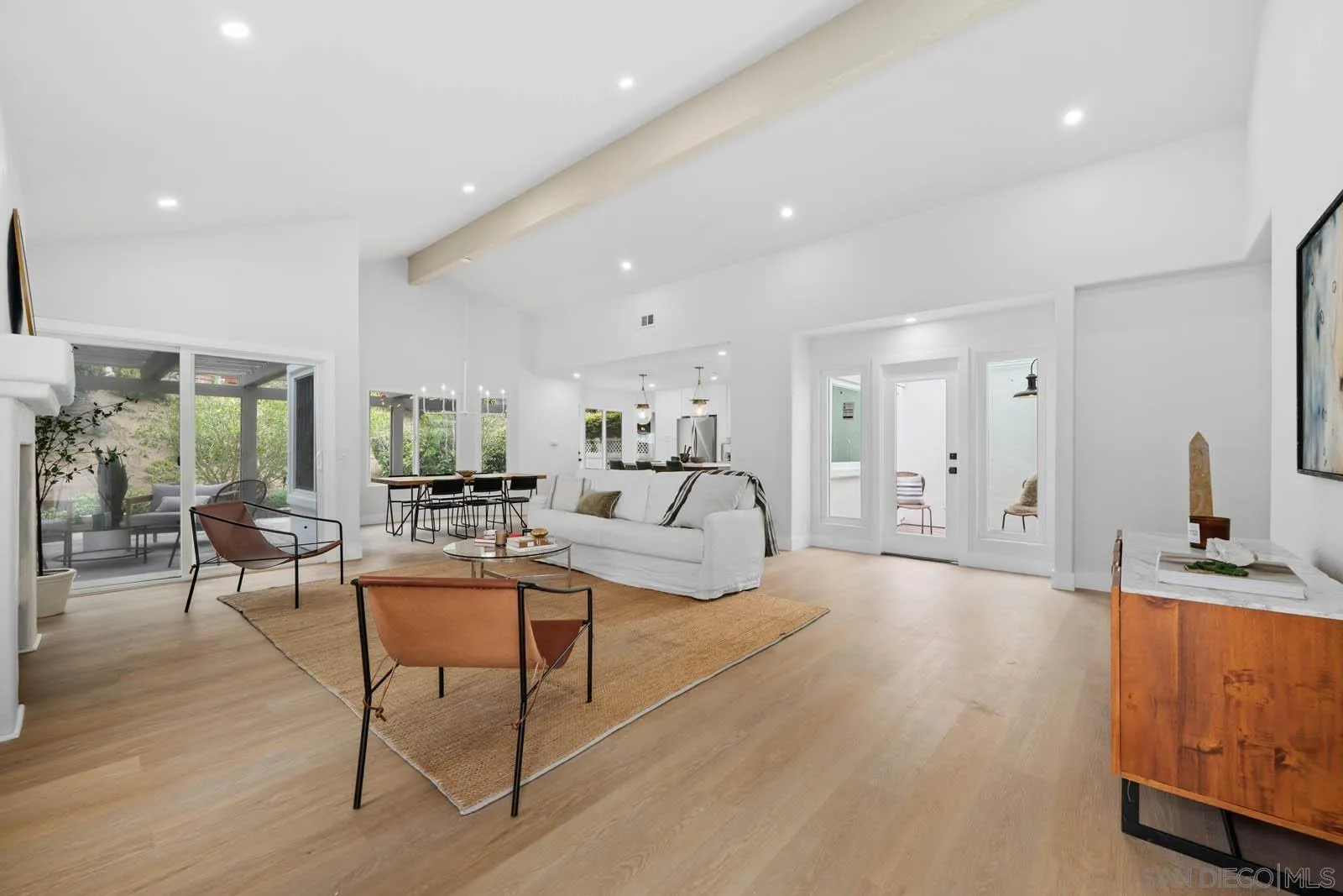 Photo #3: 250034232 Listing 