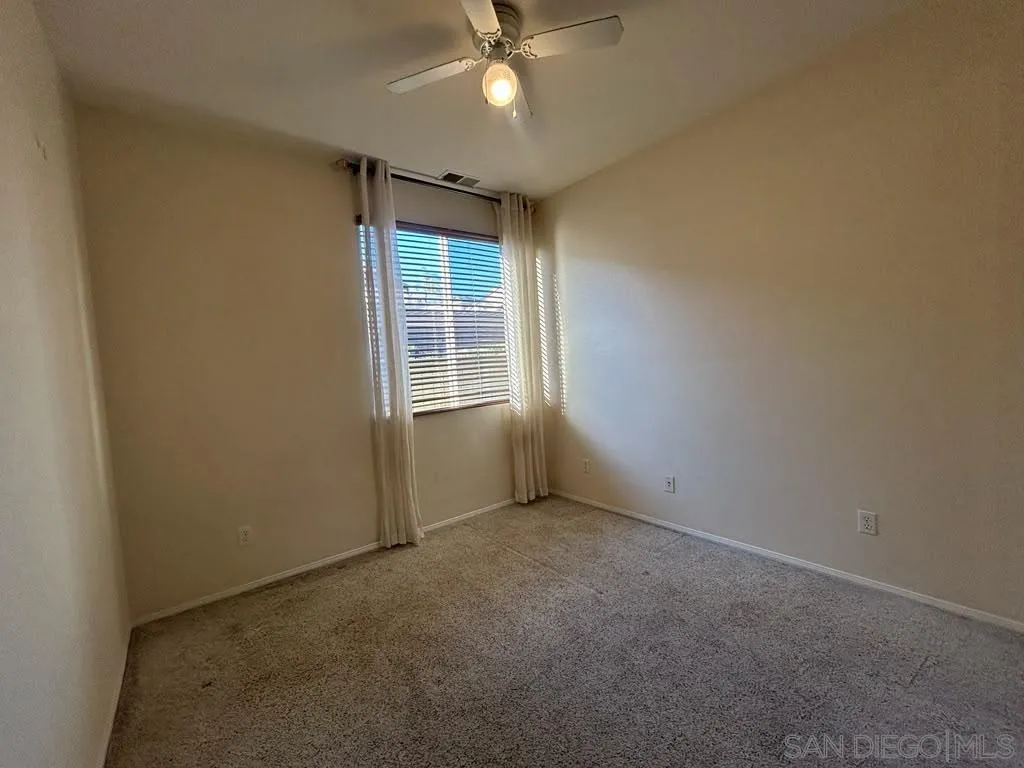 1863 Almagro Ln, Escondido, CA 92026, photo 10