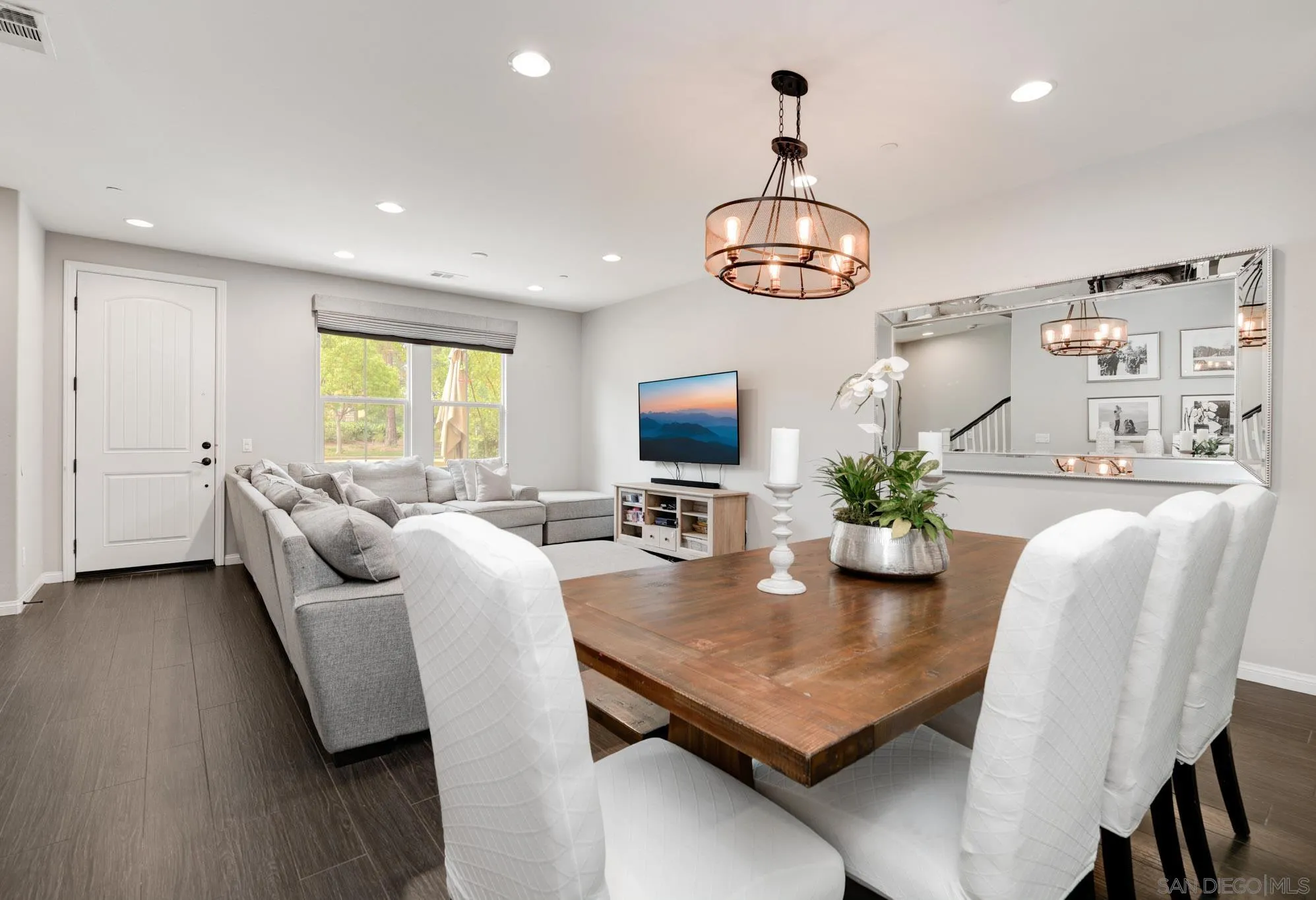 Photo #5: 250034237 Listing 