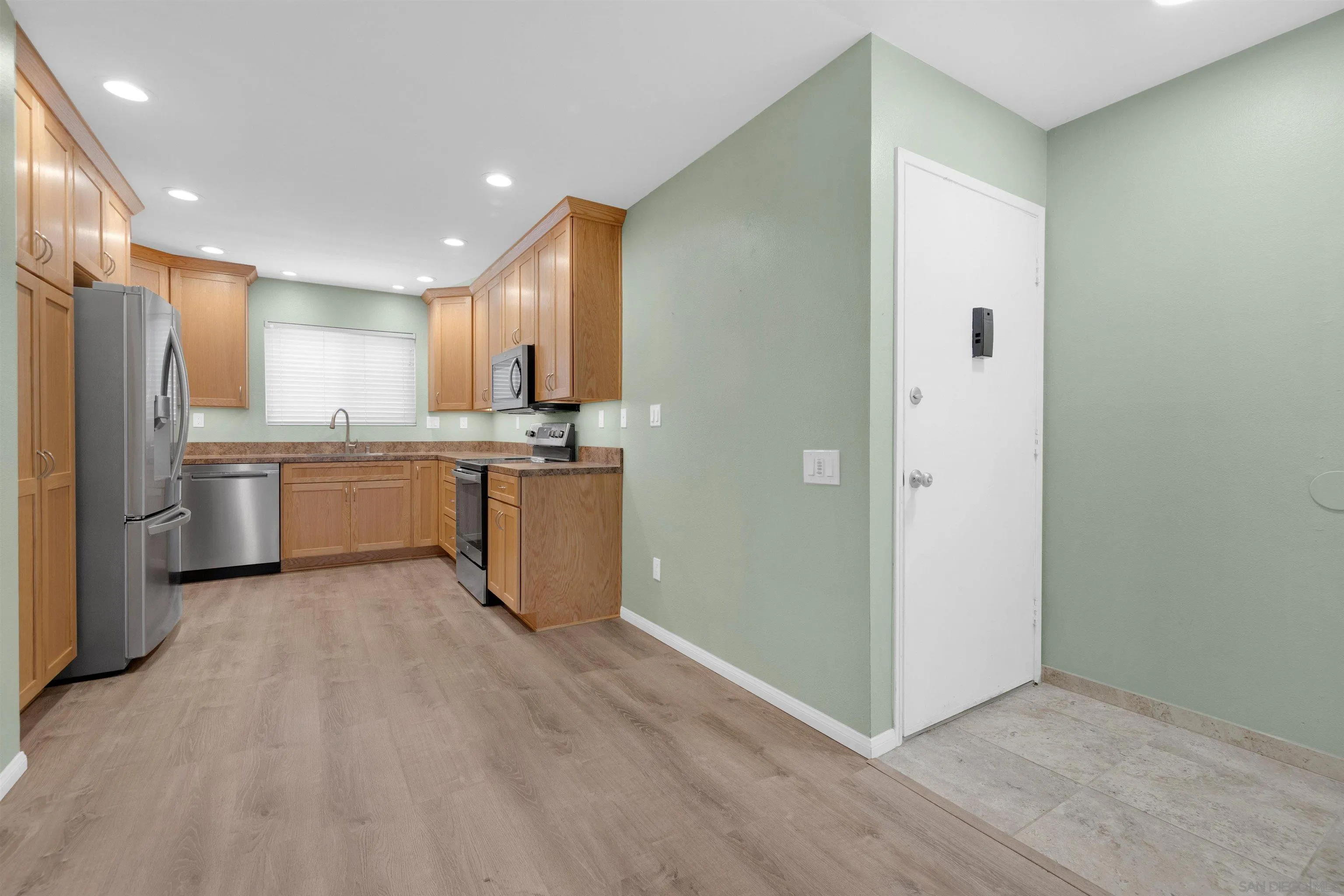Photo #7: 250034240 Listing: Photo #7