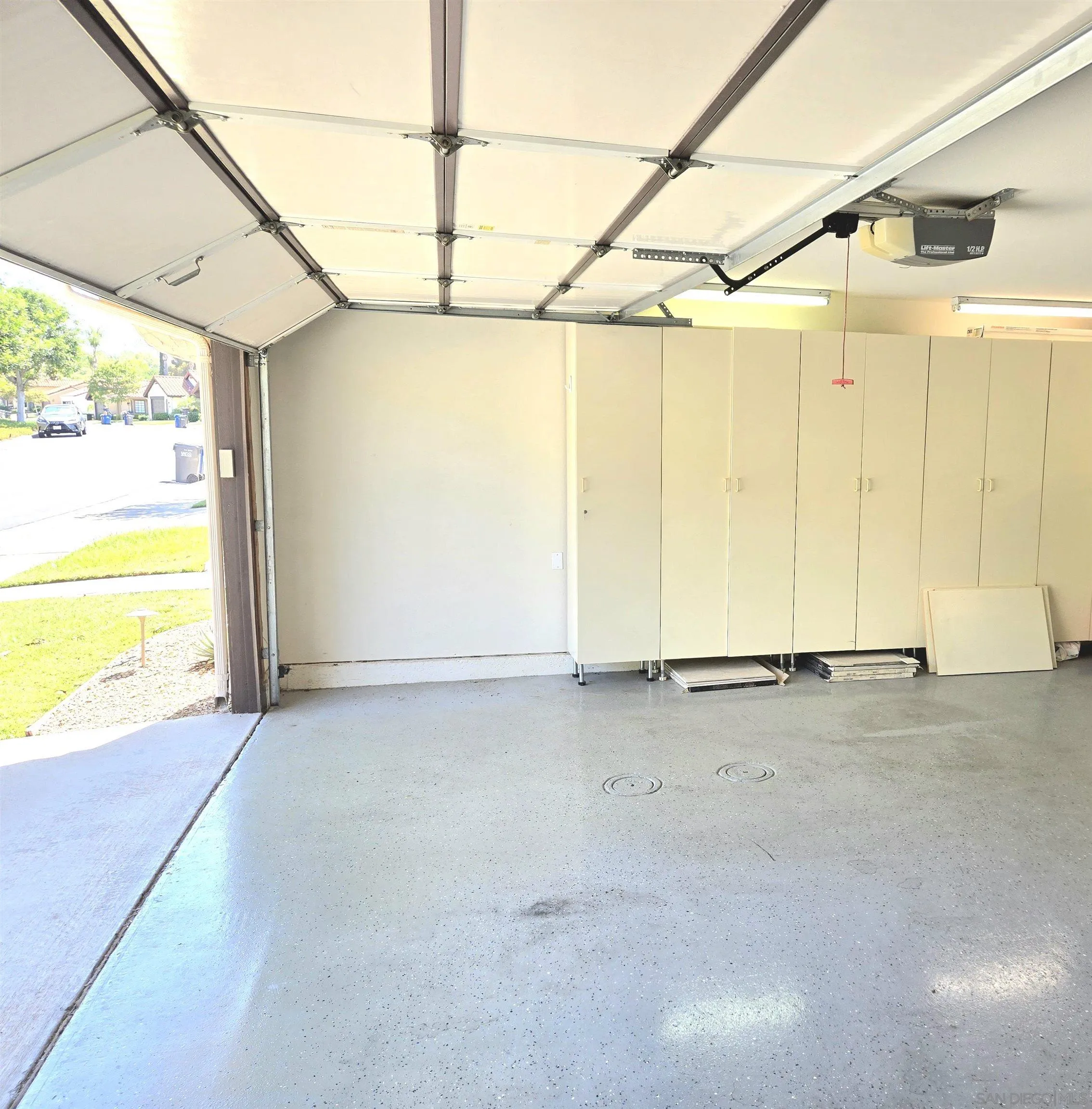 https://cdn.realtyfeed.com/cdn/127/250034250/0cea5d5560b9fd3fad80bedca5ae37e6.webp