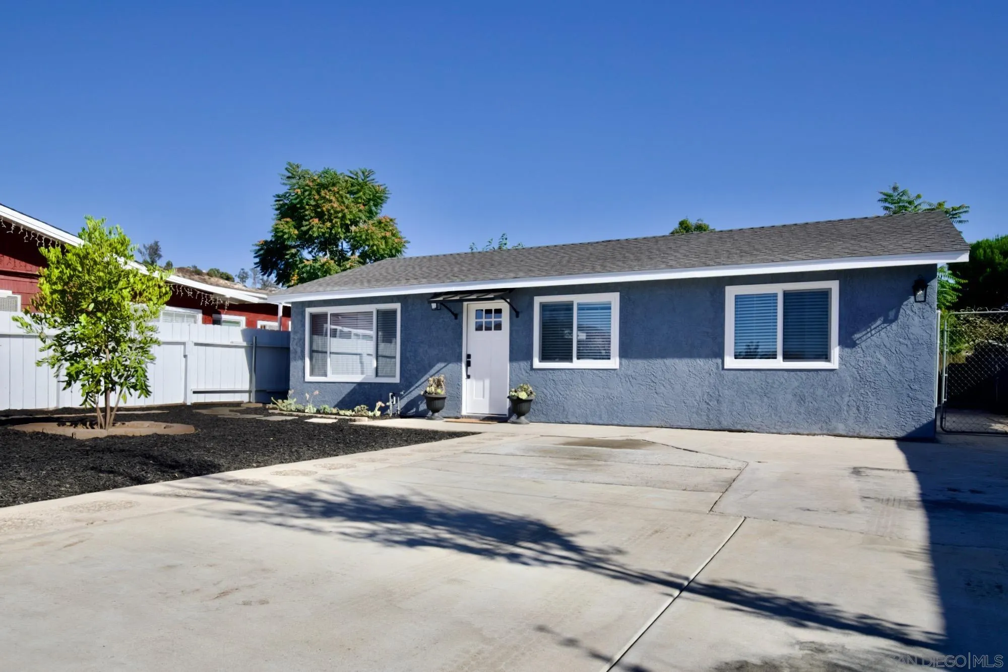https://cdn.realtyfeed.com/cdn/127/250034258/1a6786e29a145f8a7cb4b47bc4db2648.webp
