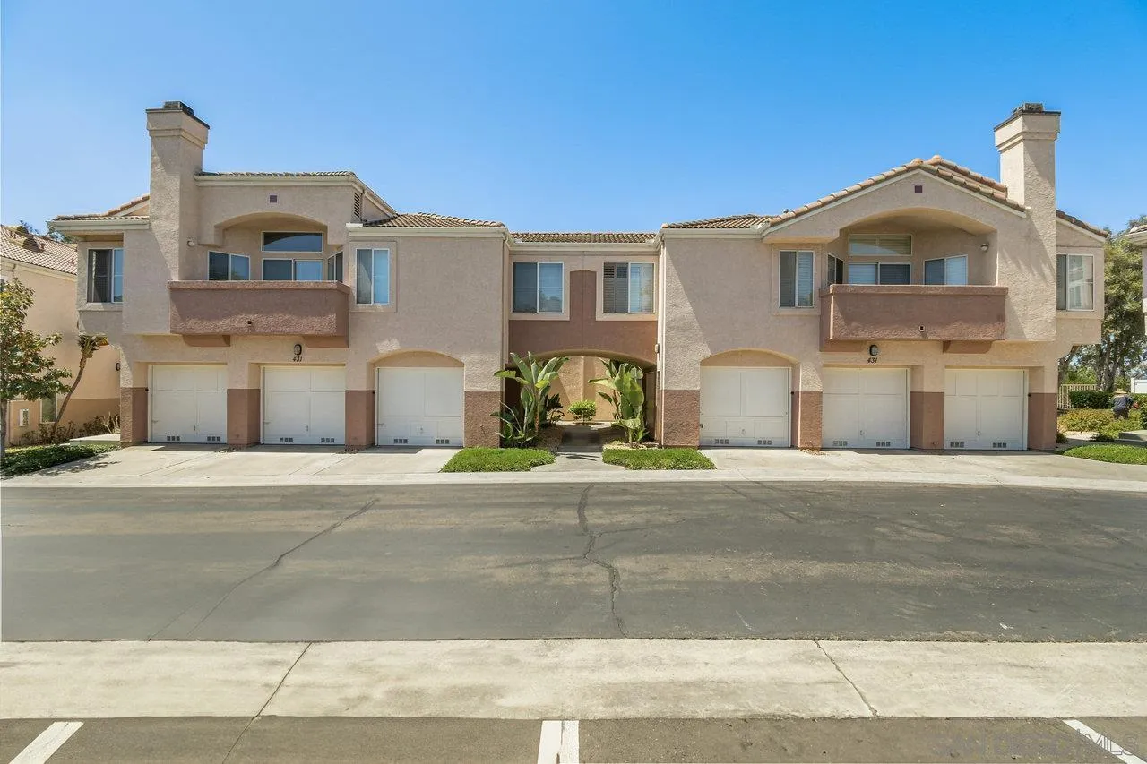 More Details about MLS # 250034281 : 431 SANIBELLE CIR UNIT 148
