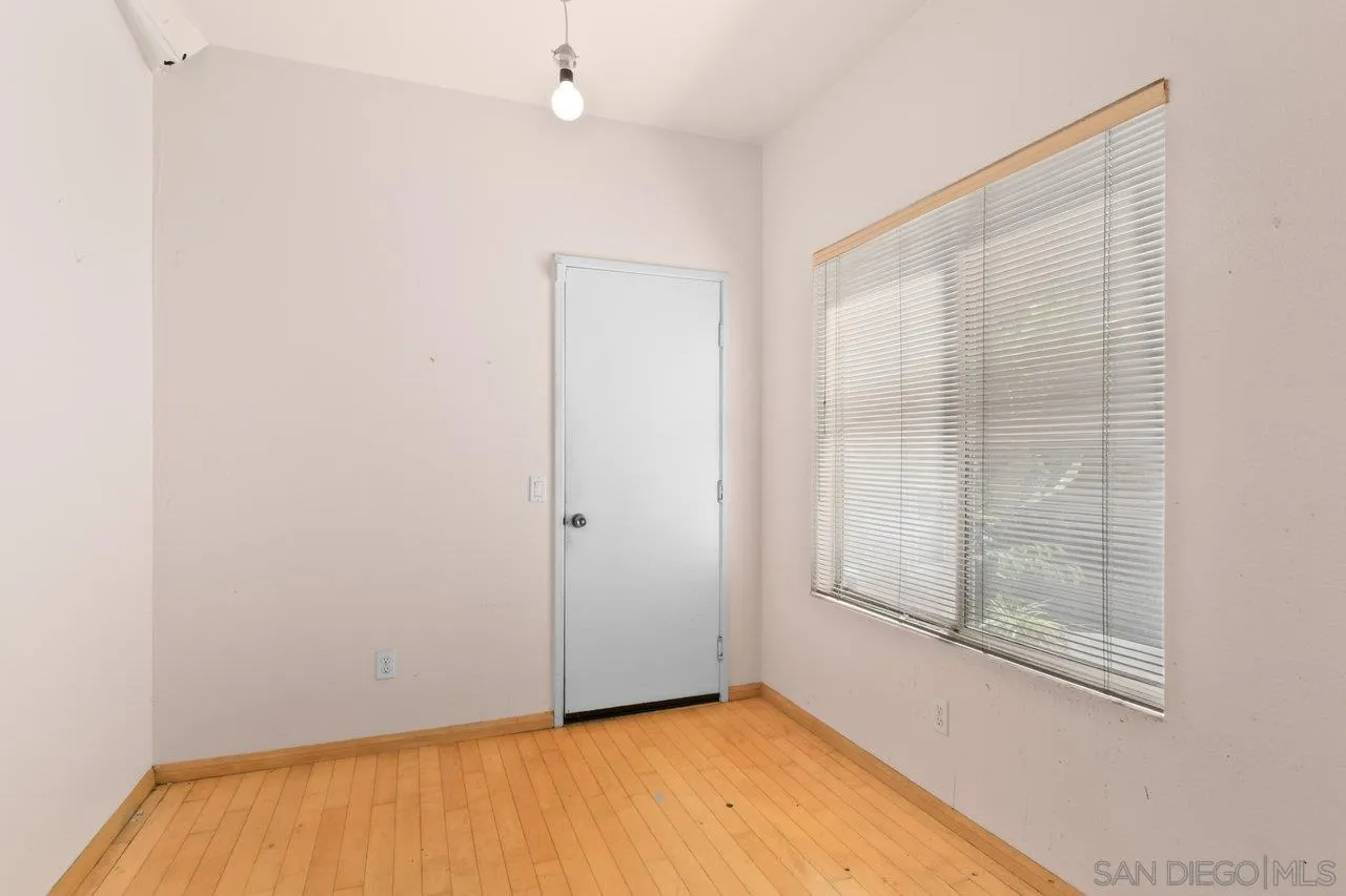 Photo #15: 250034281 Listing: Photo #15