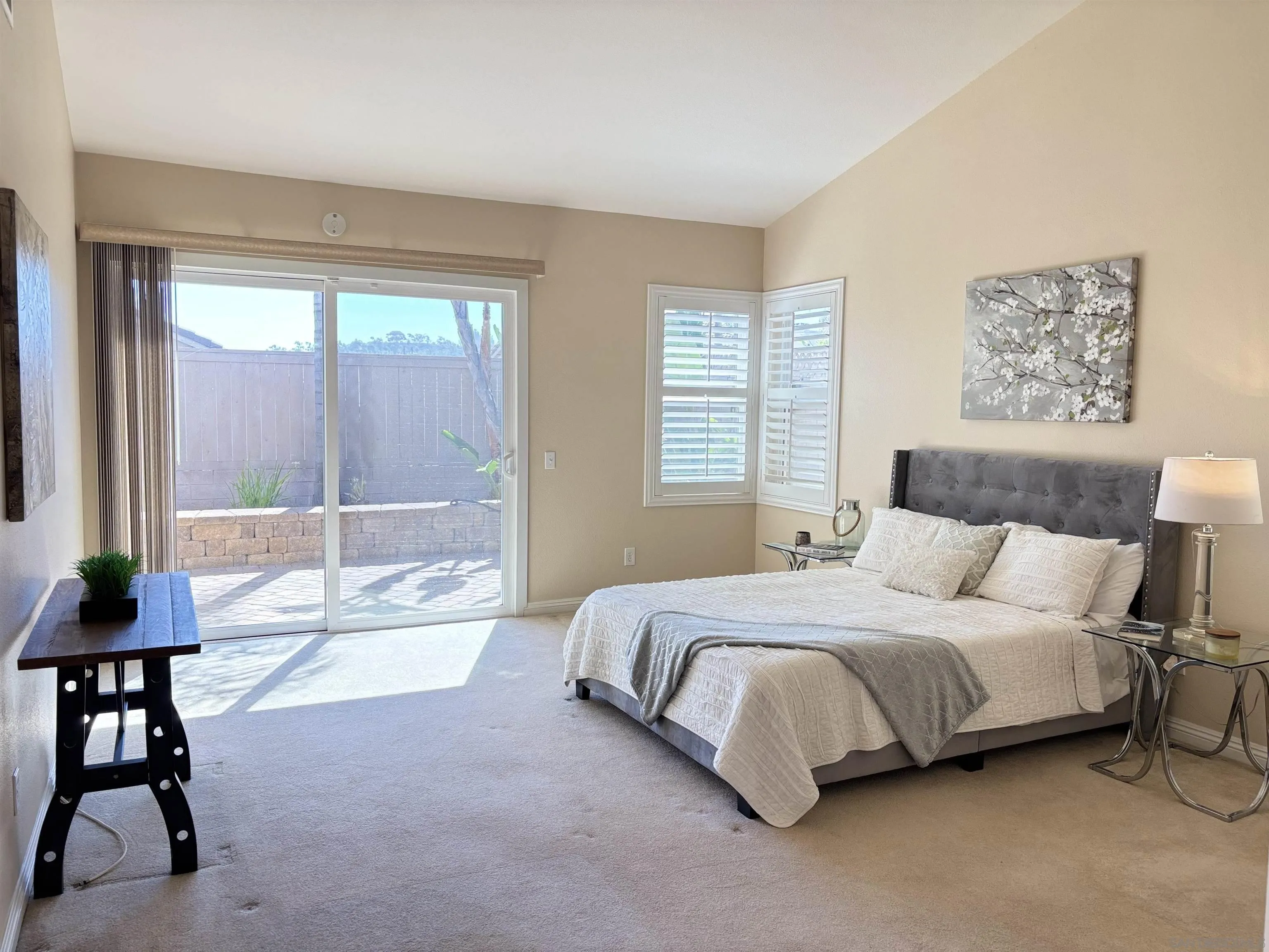 https://cdn.realtyfeed.com/cdn/127/250034286/f2546c46d196a40c0b8a0294b9e08d41.webp