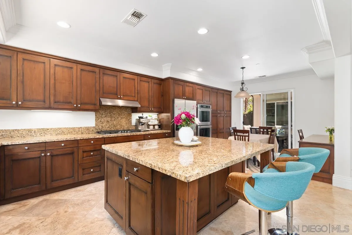 https://cdn.realtyfeed.com/cdn/127/250034287/4db2ebb2fe3f645bf420210ededcbaa3.webp