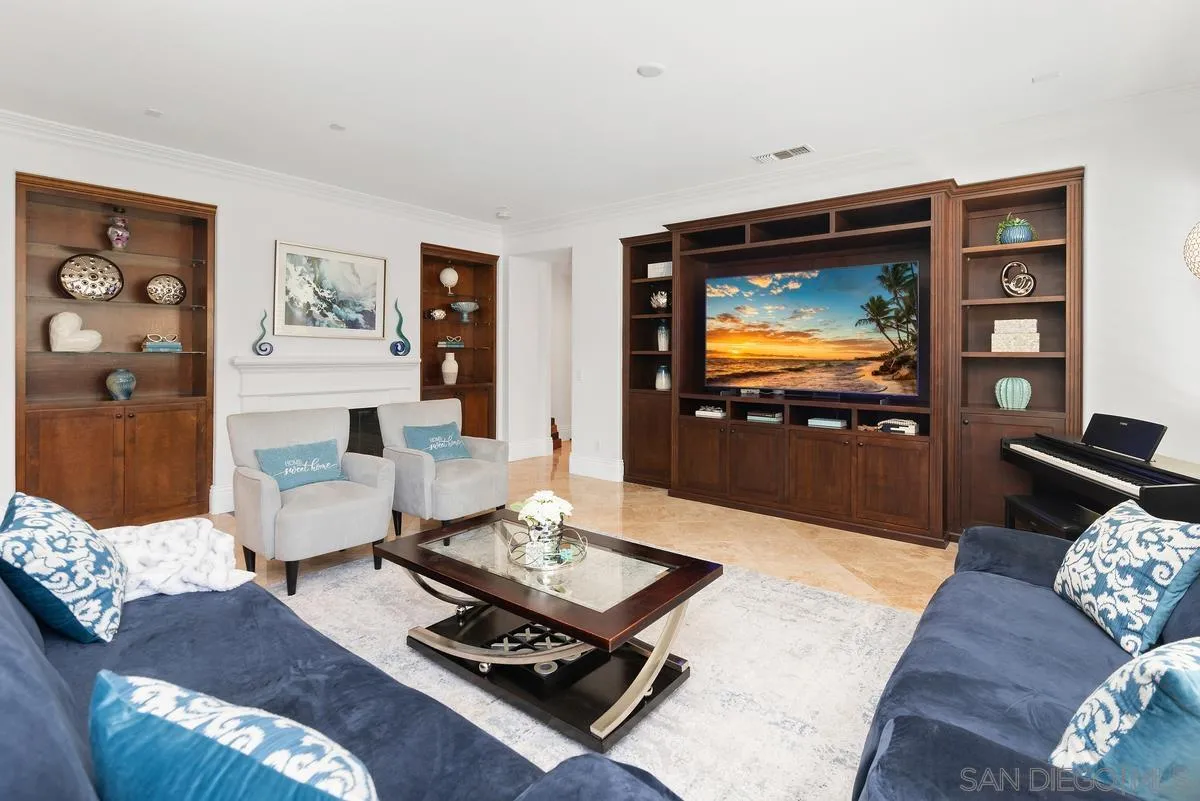 https://cdn.realtyfeed.com/cdn/127/250034287/f29d9effb1ddcbf9366d34f365c289d6.webp