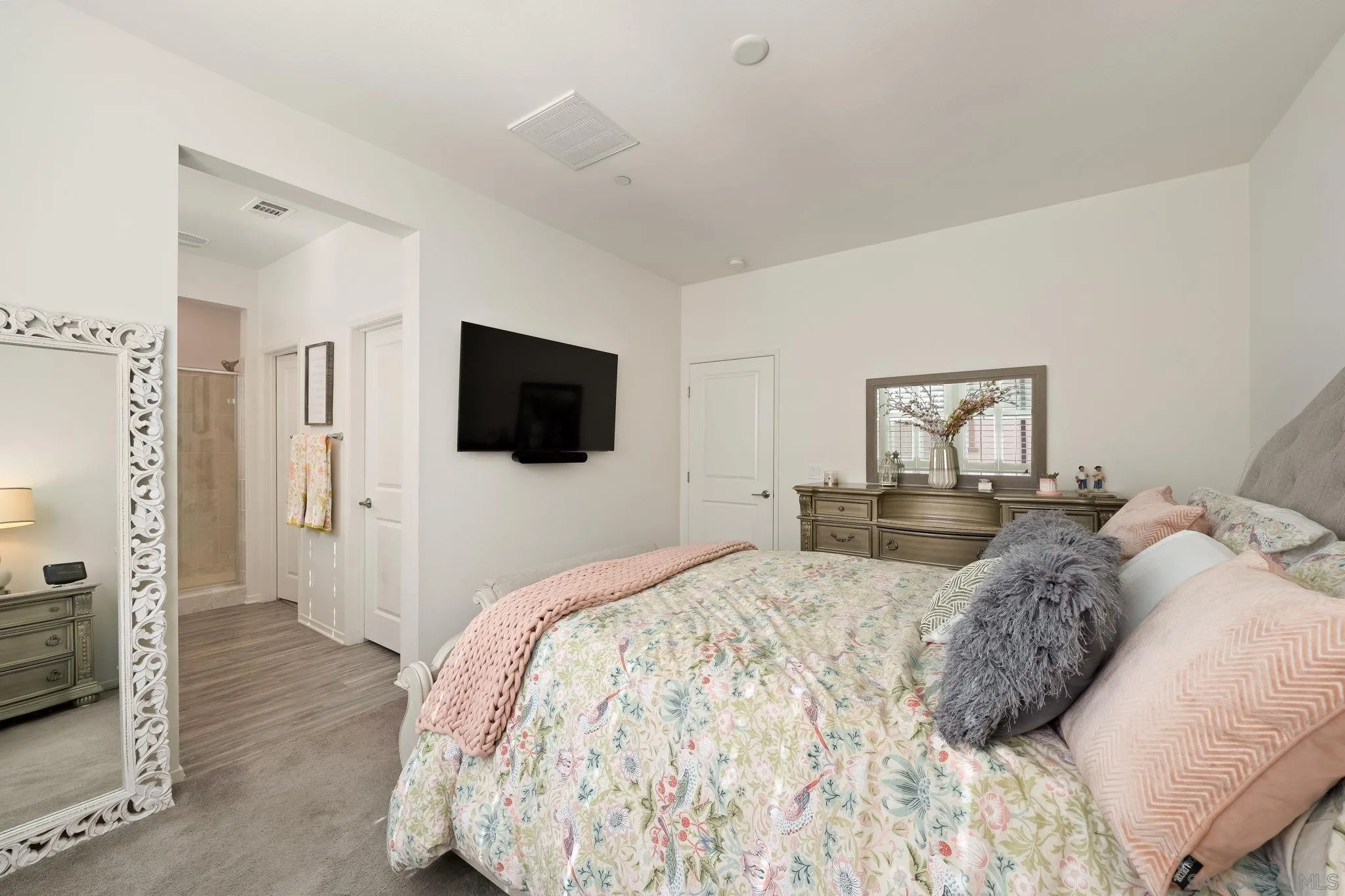 Photo #28: 250034289 Listing: Photo #28