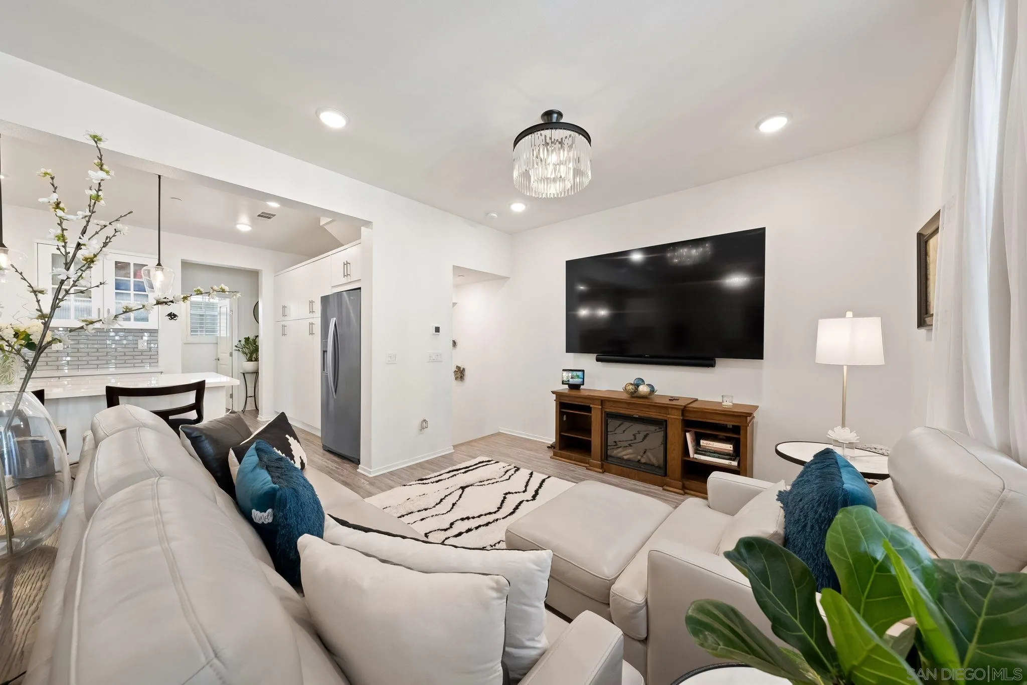 Photo #11: 250034289 Listing: Photo #11