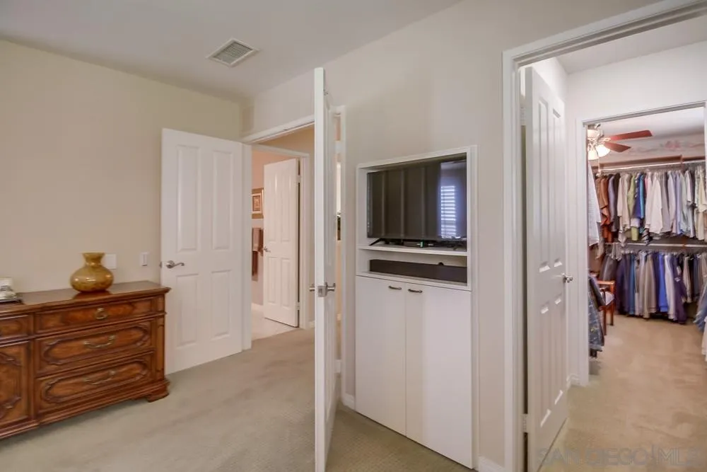 https://cdn.realtyfeed.com/cdn/127/250034291/e6954b24bd0811cf28b0a5ba1475bf40.webp