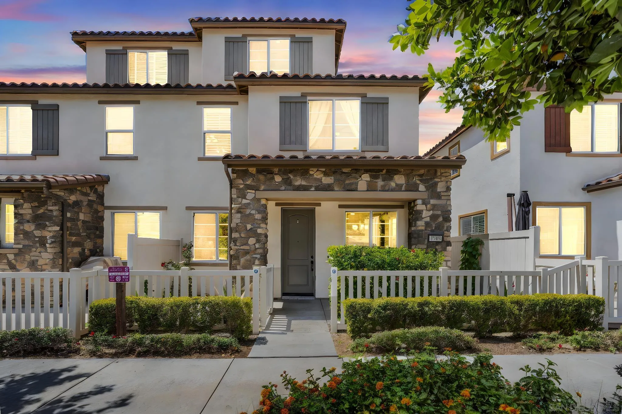MLS: 250034297 Condo For Sale