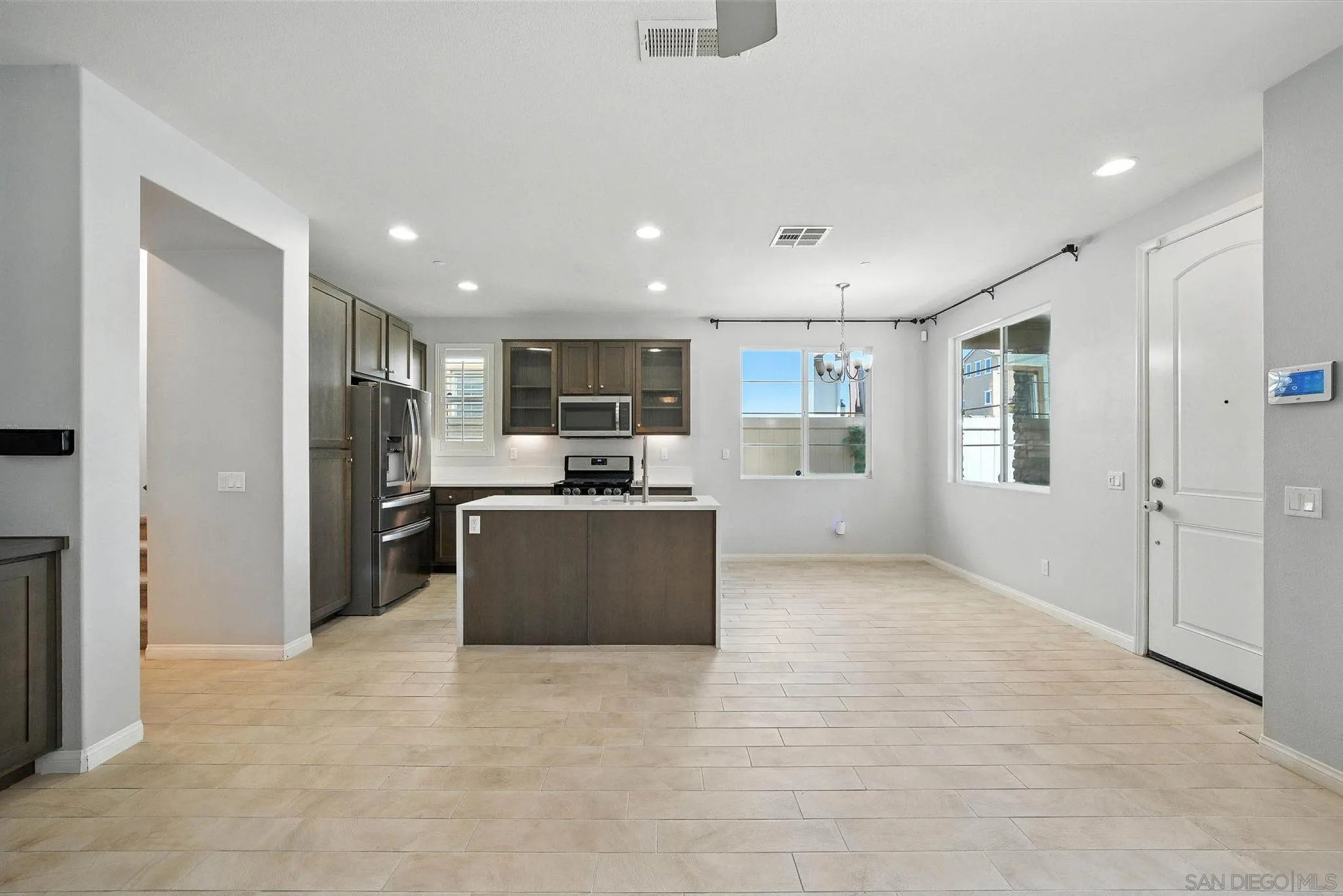 Photo #4: 250034297 Listing 