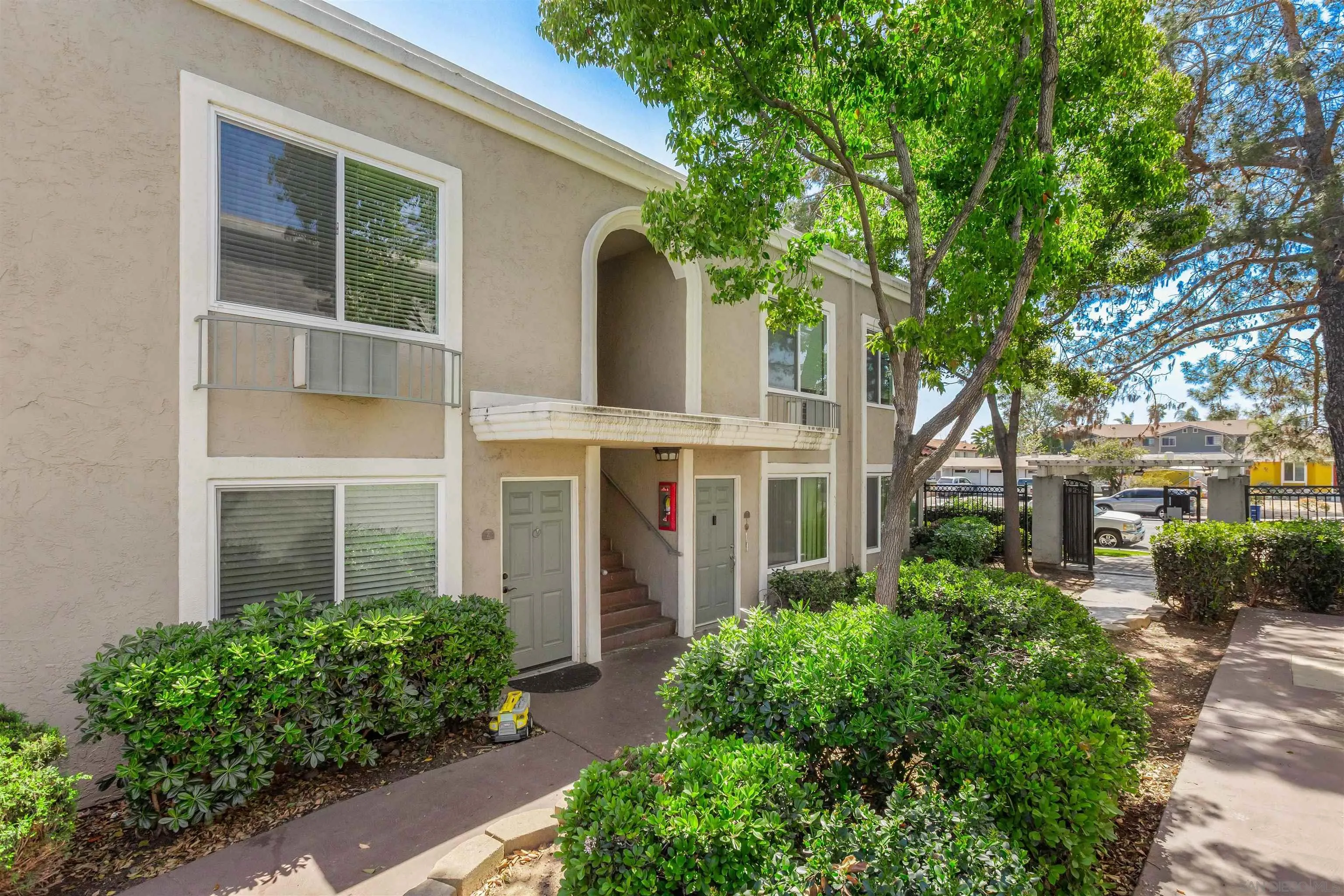 Photo #2: 250034301 Listing 