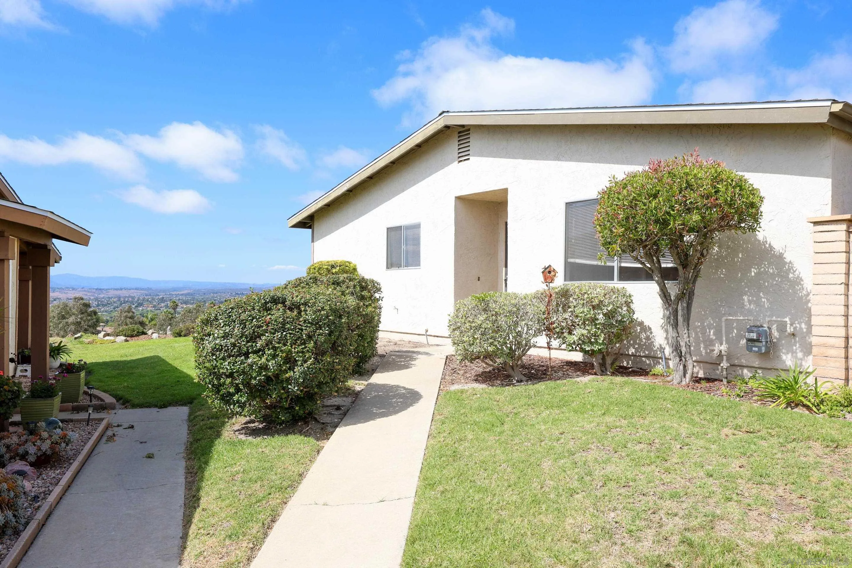 Photo #10: 250034308 Listing: Photo #10
