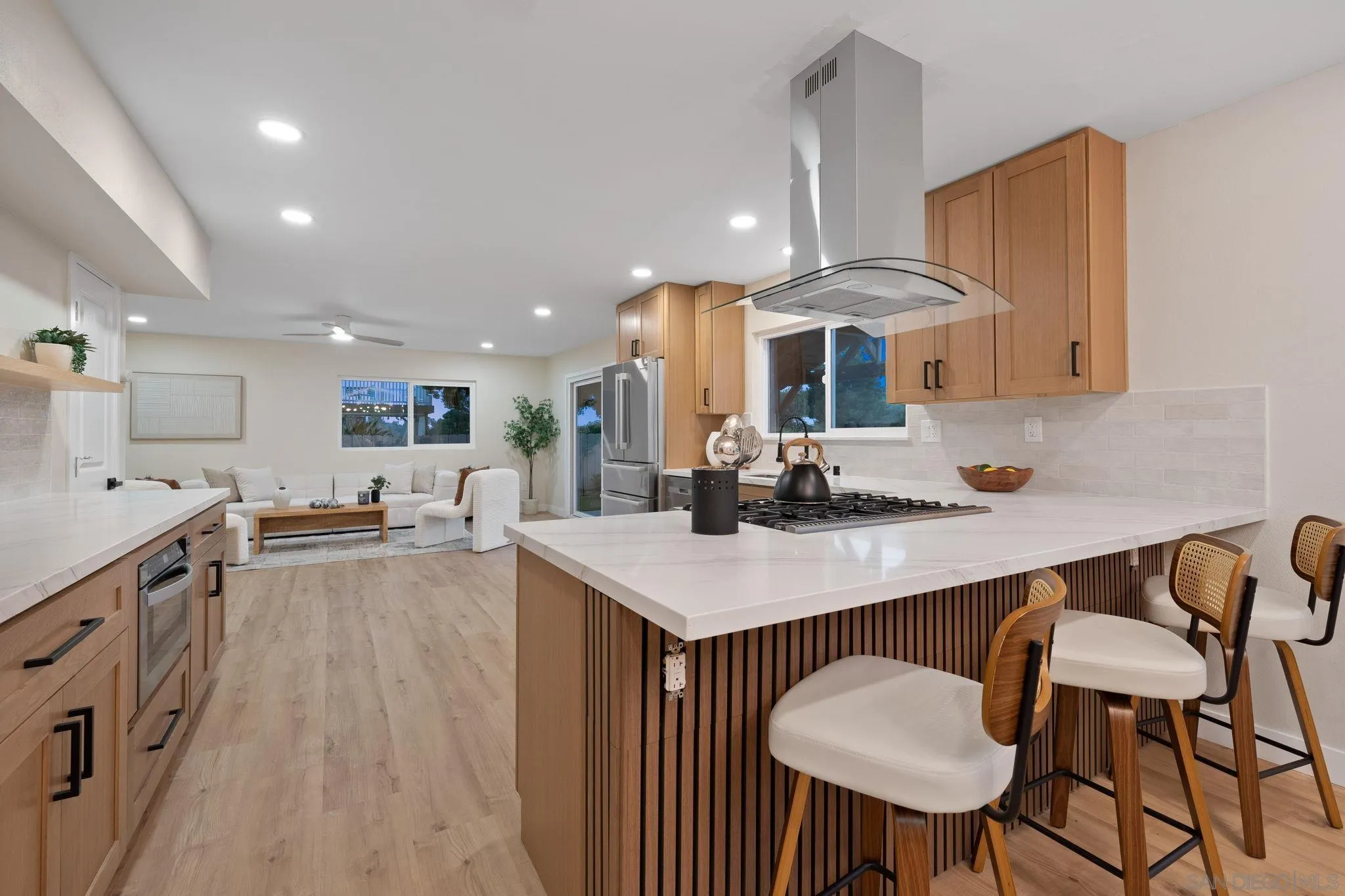 https://cdn.realtyfeed.com/cdn/127/250034309/3f957750a0809db0b58f0bc2e0b46c63.webp