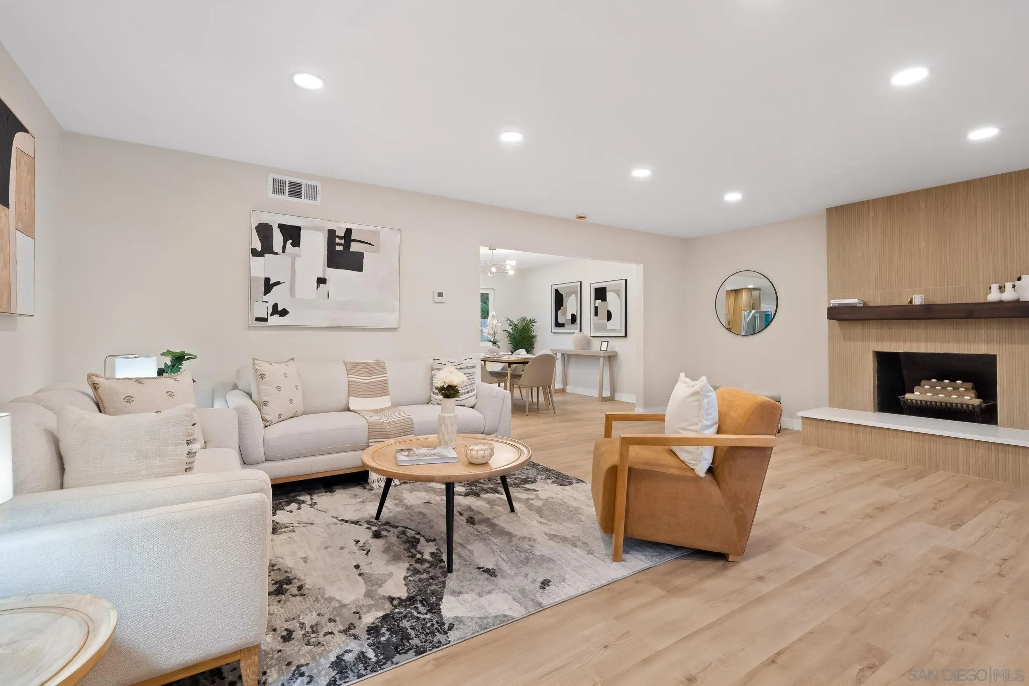 https://cdn.realtyfeed.com/cdn/127/250034309/a33c422b43e839cc4575f85fc537c213.webp