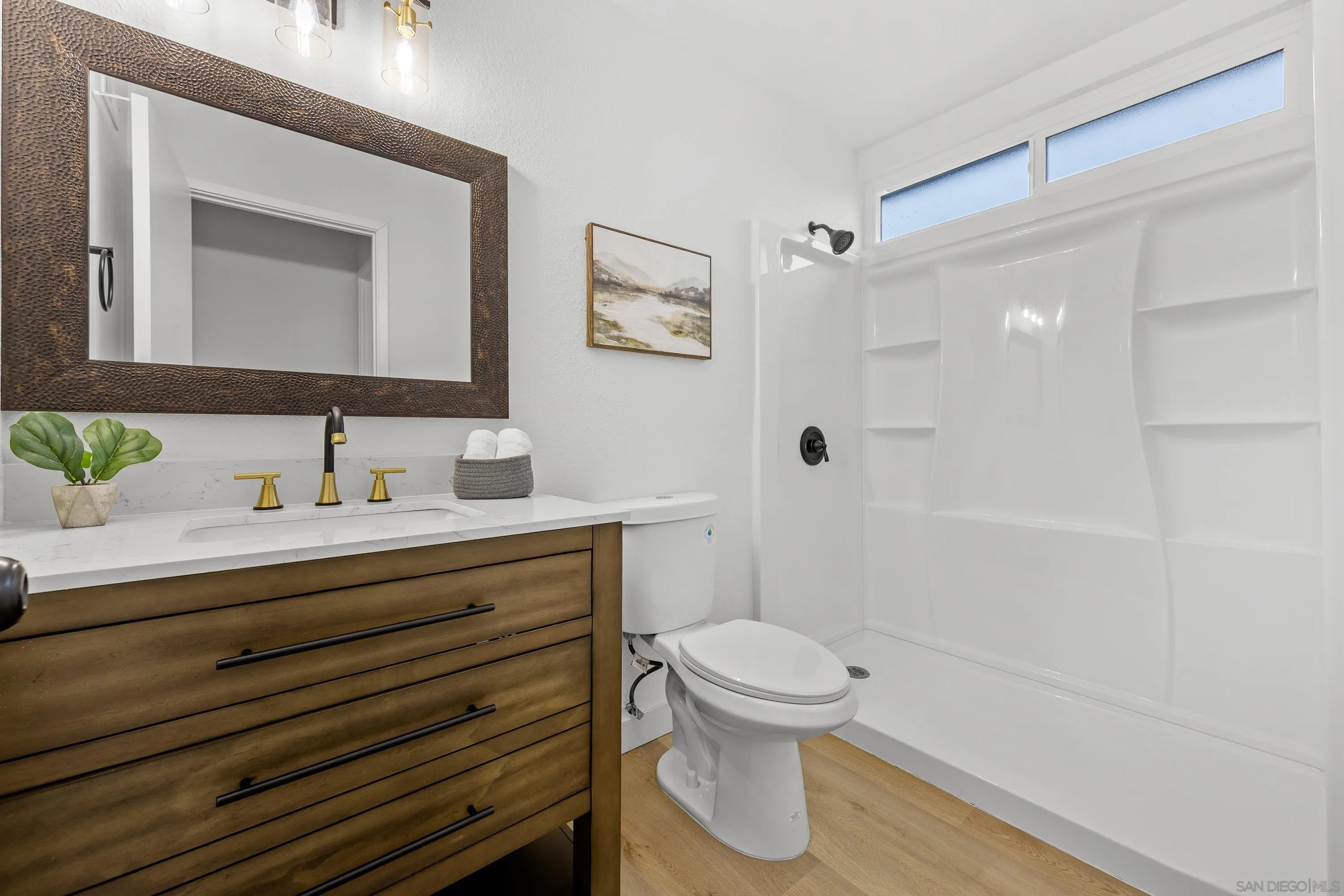 https://cdn.realtyfeed.com/cdn/127/250034311/0f6058394520f53be9bf6179bc67295c.webp