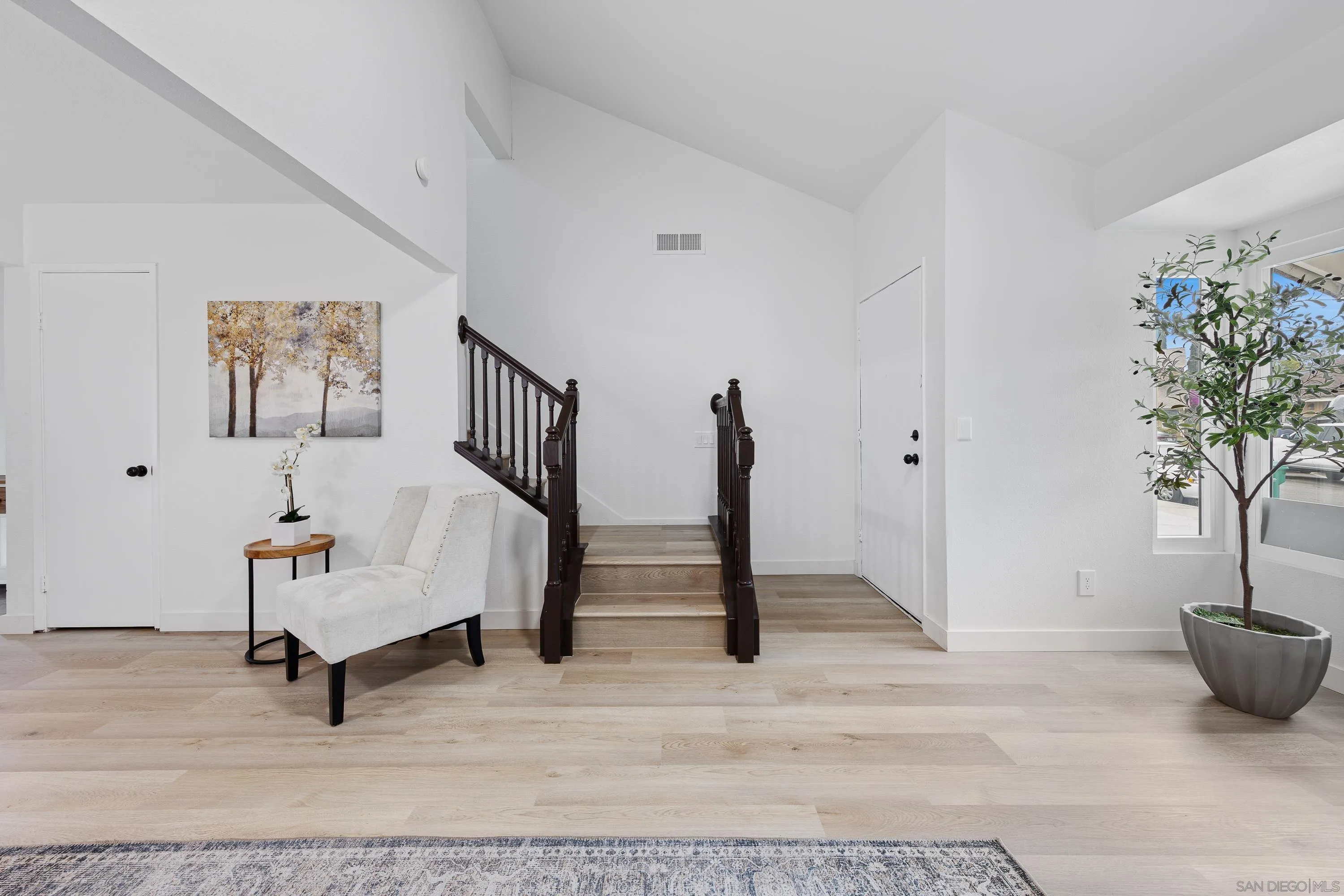 https://cdn.realtyfeed.com/cdn/127/250034311/c90405a43b0d0f7033f6c7e59c9aa0e8.webp
