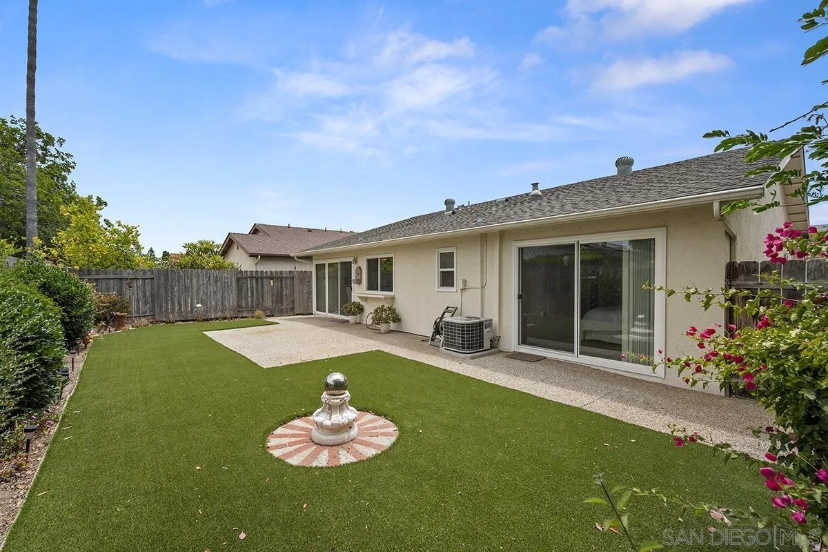 https://cdn.realtyfeed.com/cdn/127/250034312/b51cae90ef7688415caac9d0c33580b8.webp