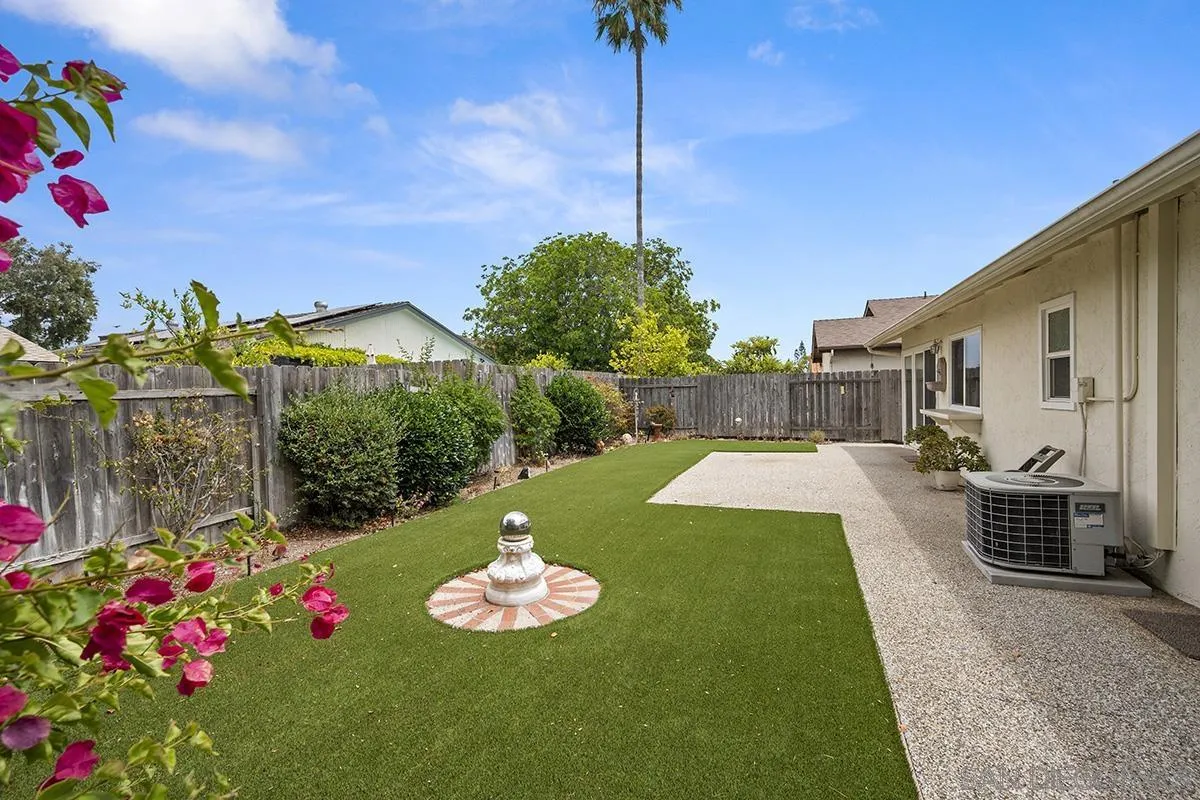 https://cdn.realtyfeed.com/cdn/127/250034312/c8806f14c95d60834e27ffabb977a4a4.webp