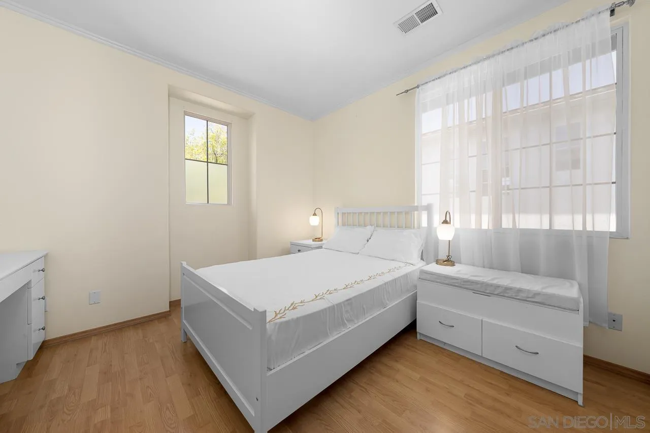 https://cdn.realtyfeed.com/cdn/127/250034314/511c0f4e313cfa9b47e39b3ca85fa8ea.webp