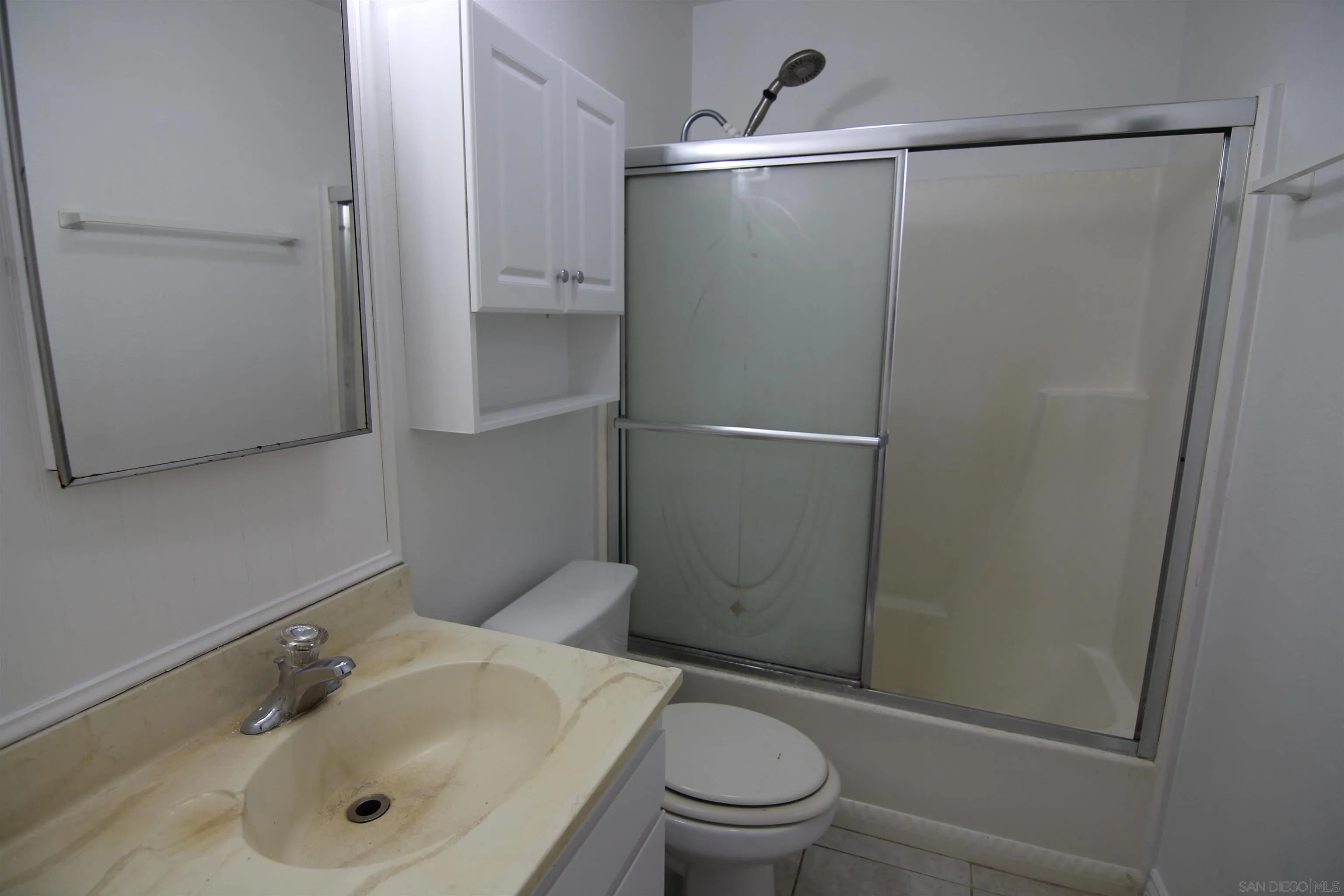 Photo #8: 250034322 Listing: Photo #8