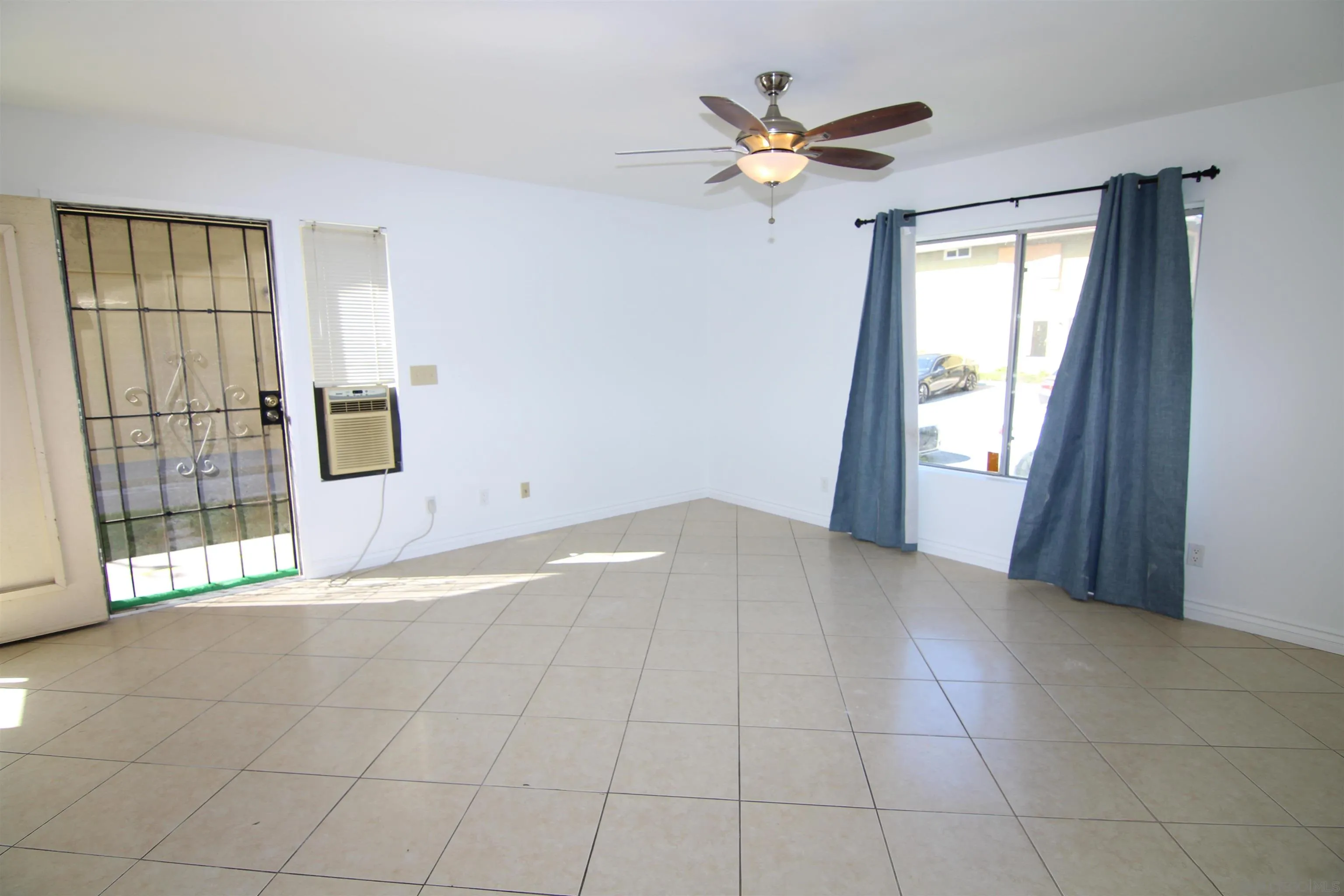 Photo #5: 250034322 Listing 