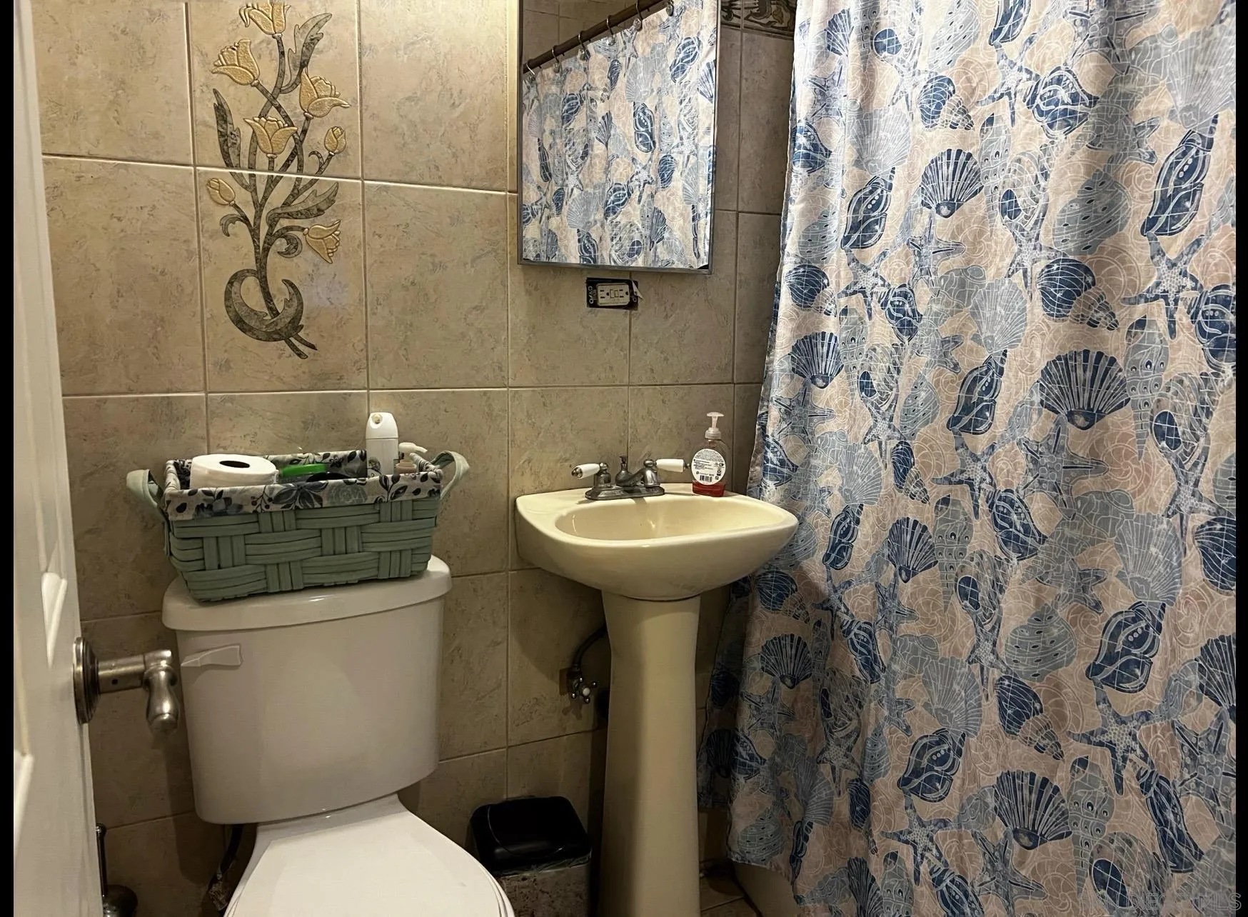 https://cdn.realtyfeed.com/cdn/127/250034323/1f1b9f55a31c1990adf922d30bcdca0b.webp
