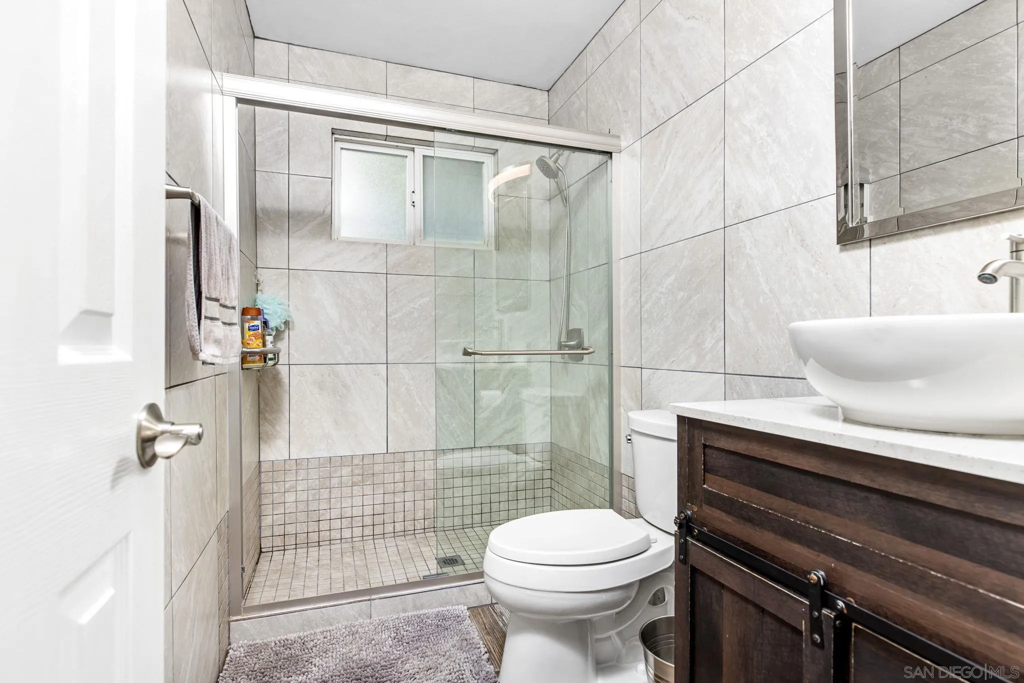 cdn/127/250034327/a1939715e0af16aa56240bc51de827e4.webp