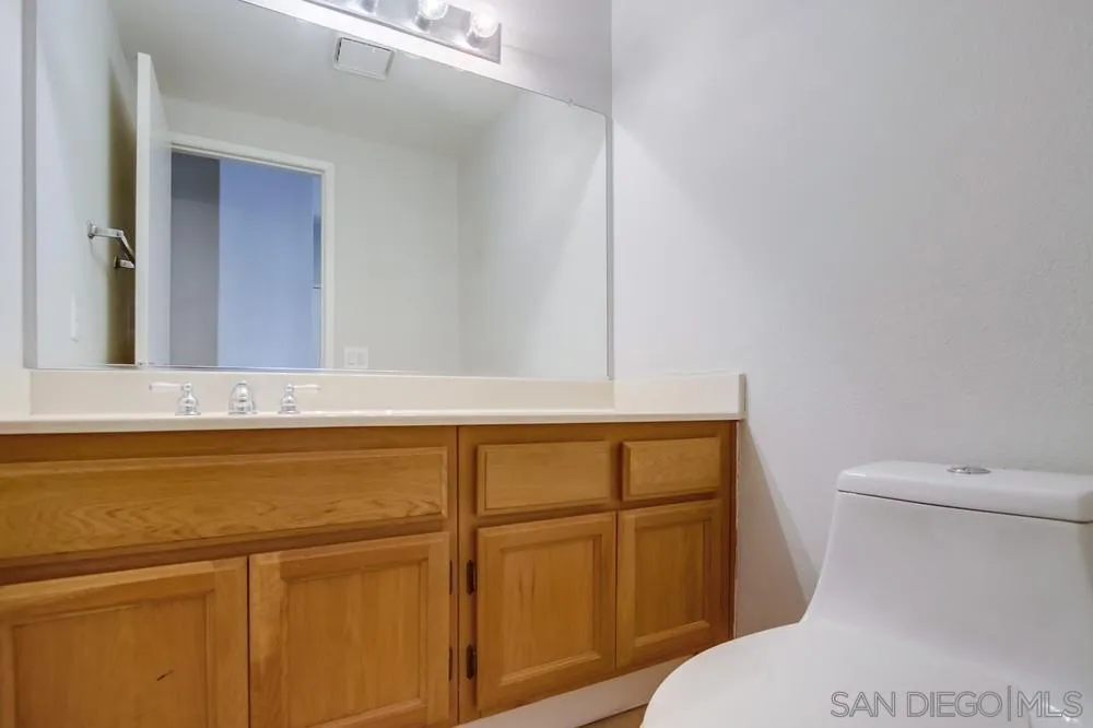 Photo #19: 250034345 Listing: Photo #19